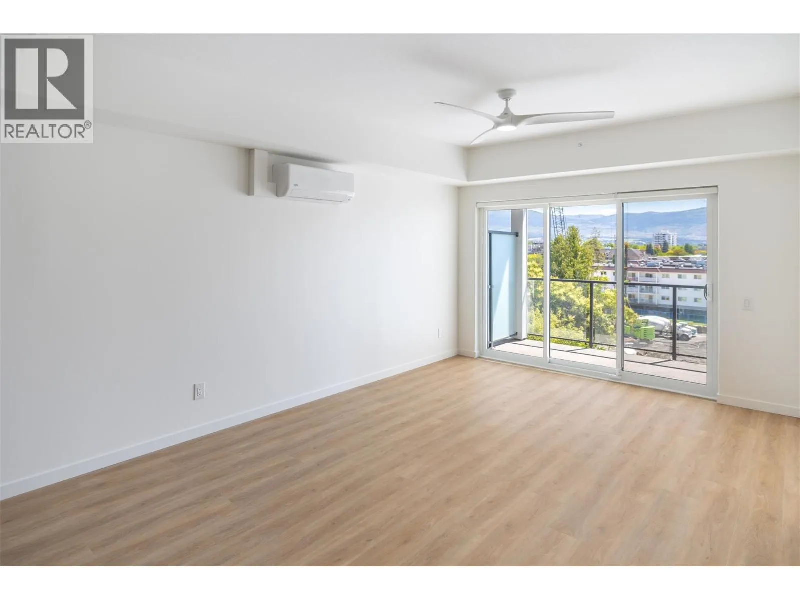 604 Cawston Avenue Unit# 615