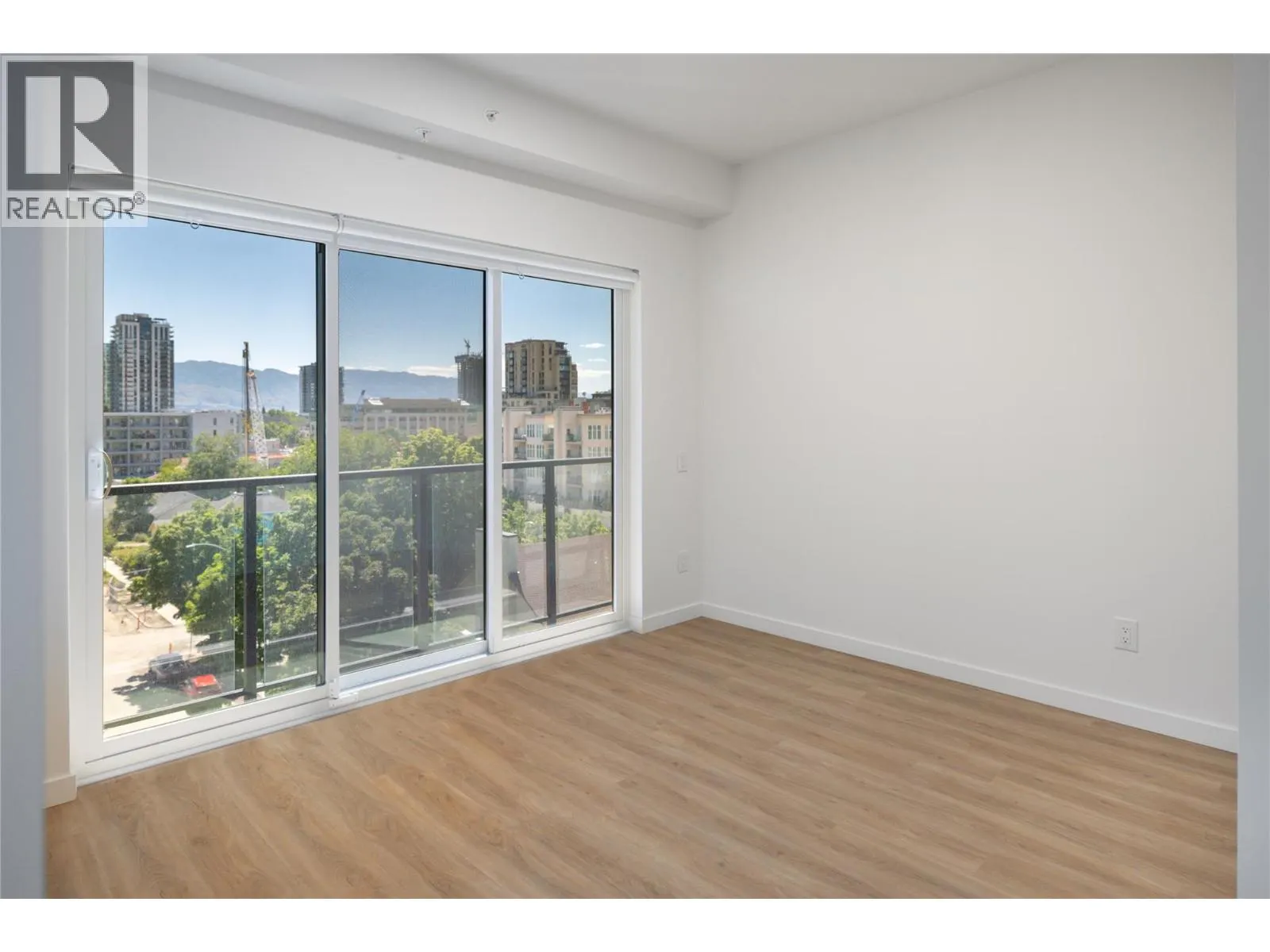 604 Cawston Avenue Unit# 615
