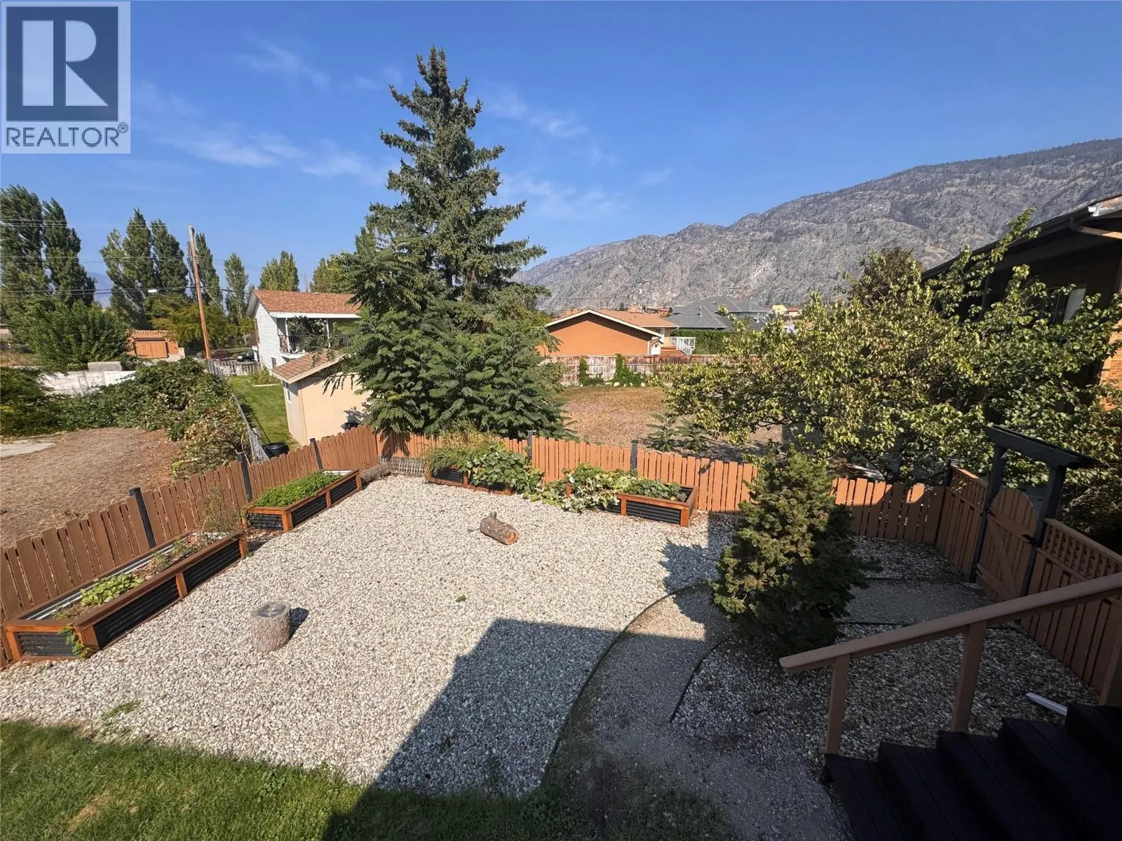 7 Birch Court