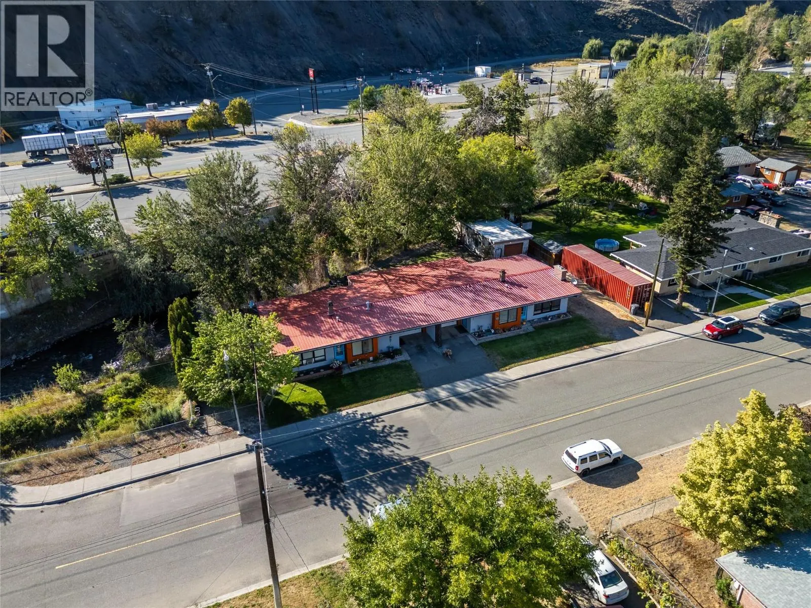 840/842 Collins Road