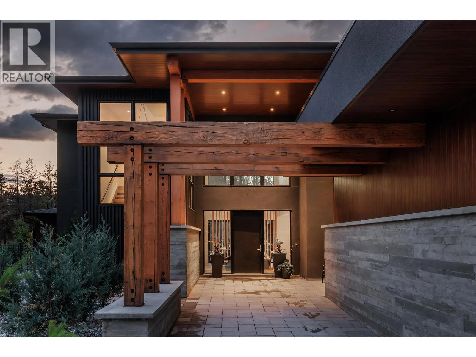 10248 Beacon Hill Drive