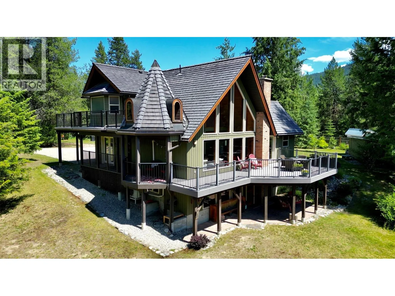 3306 Krestova Road
