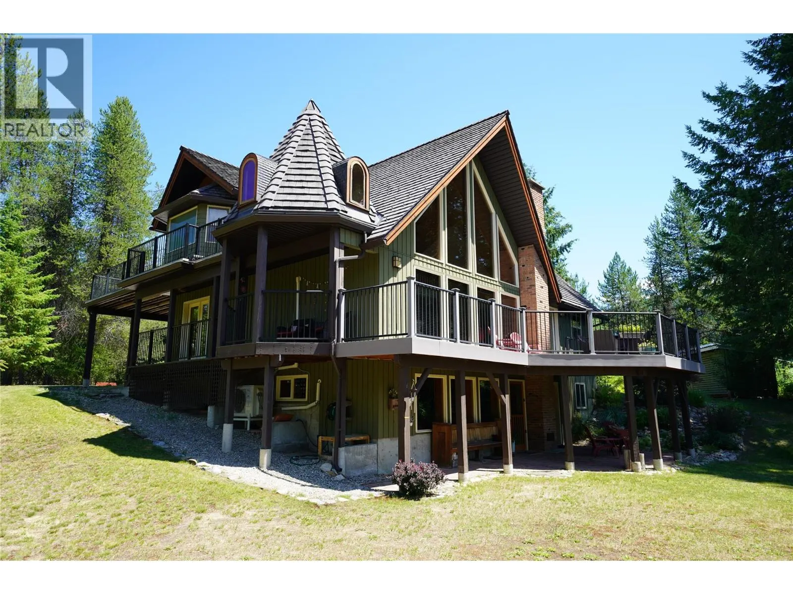3306 Krestova Road