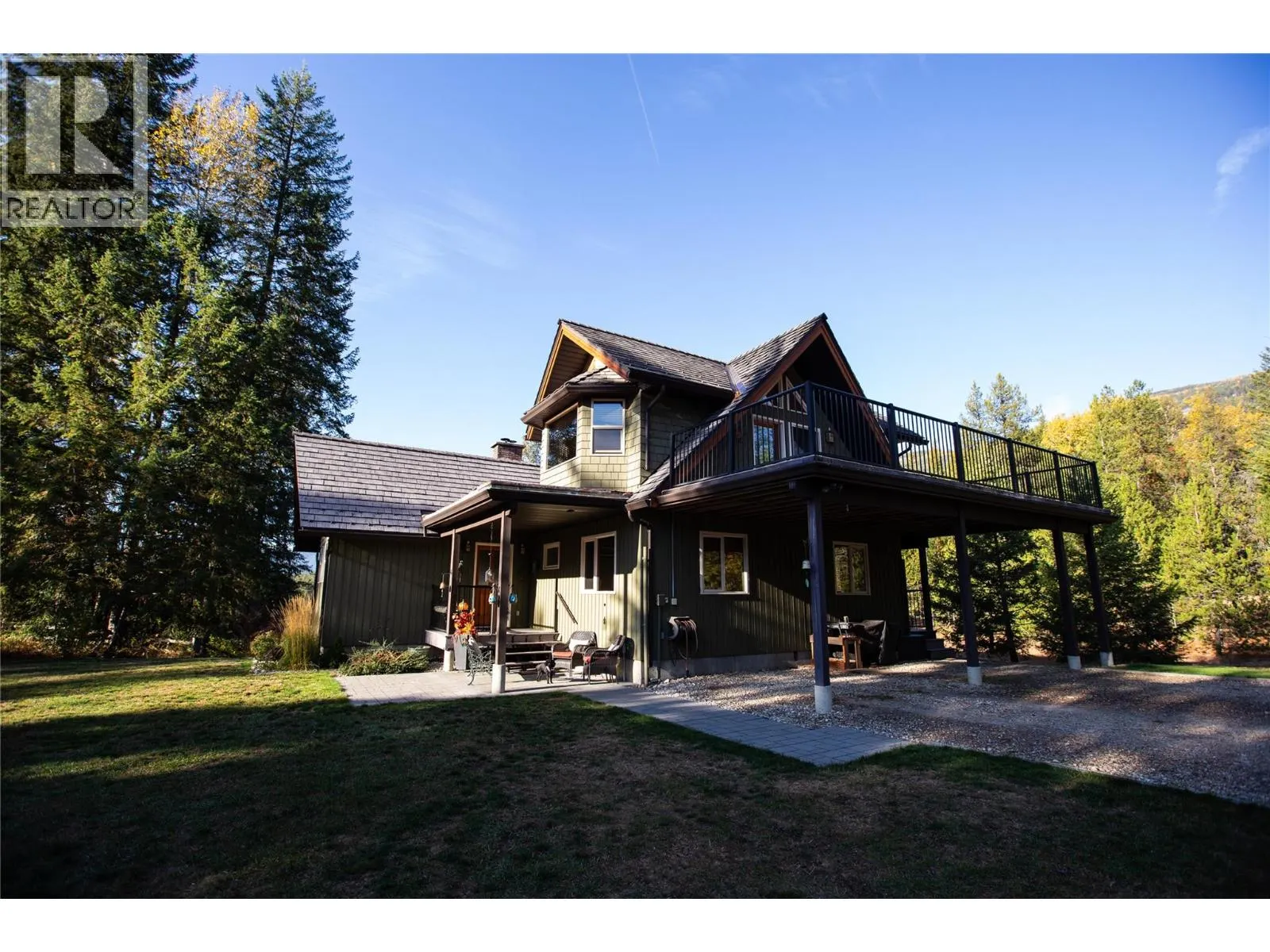 3306 Krestova Road