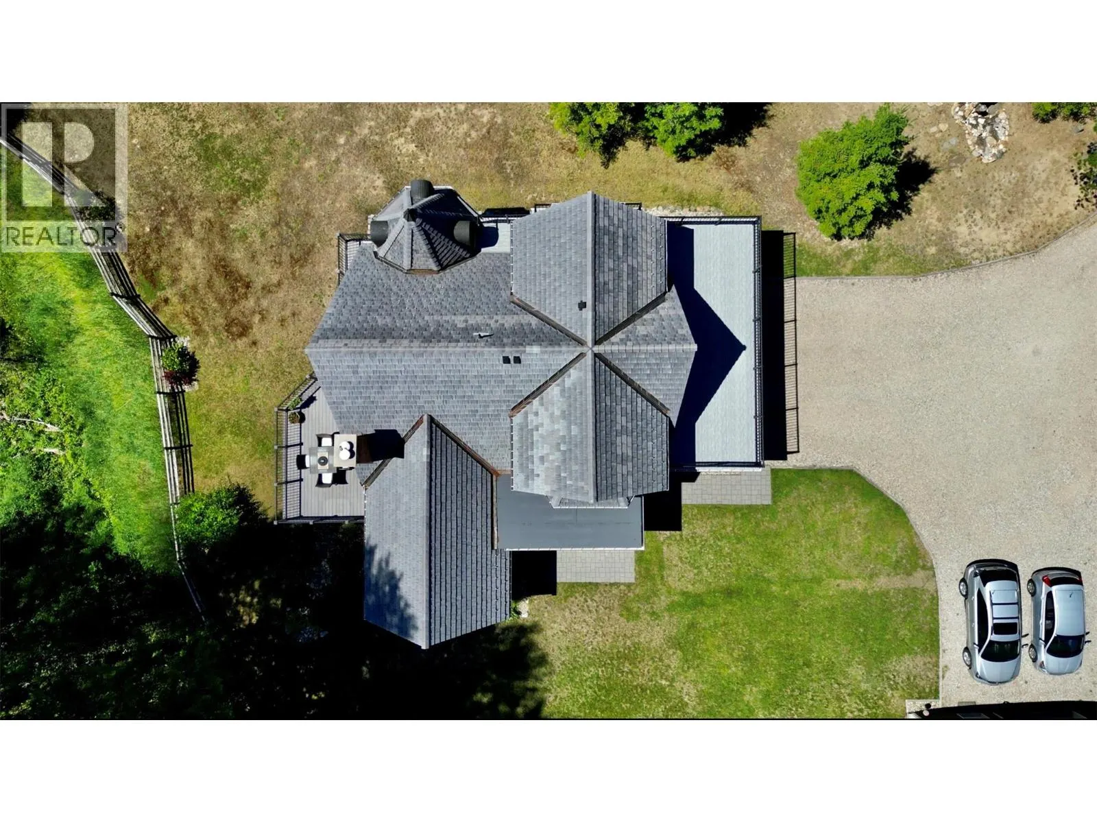 3306 Krestova Road