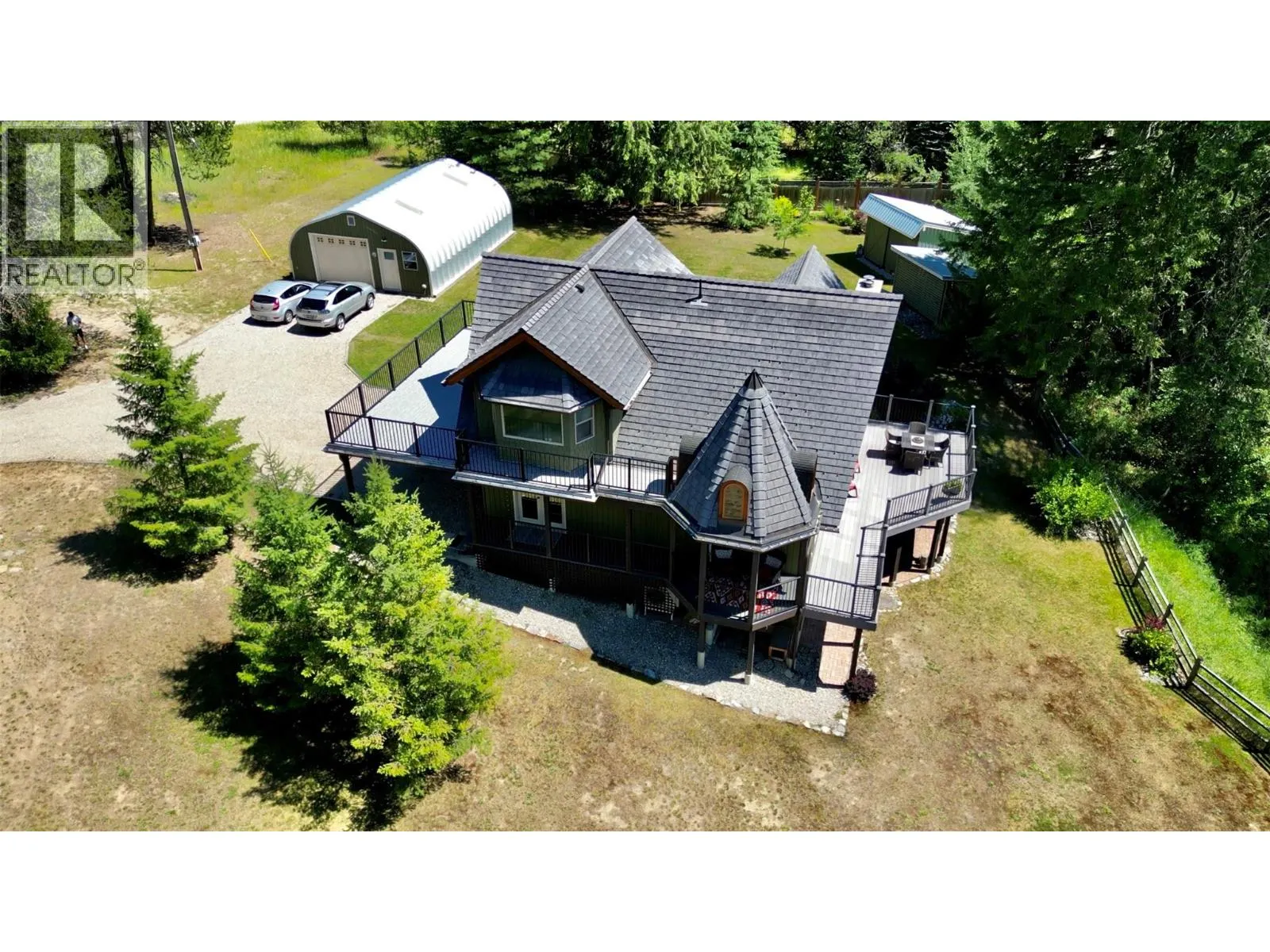 3306 Krestova Road