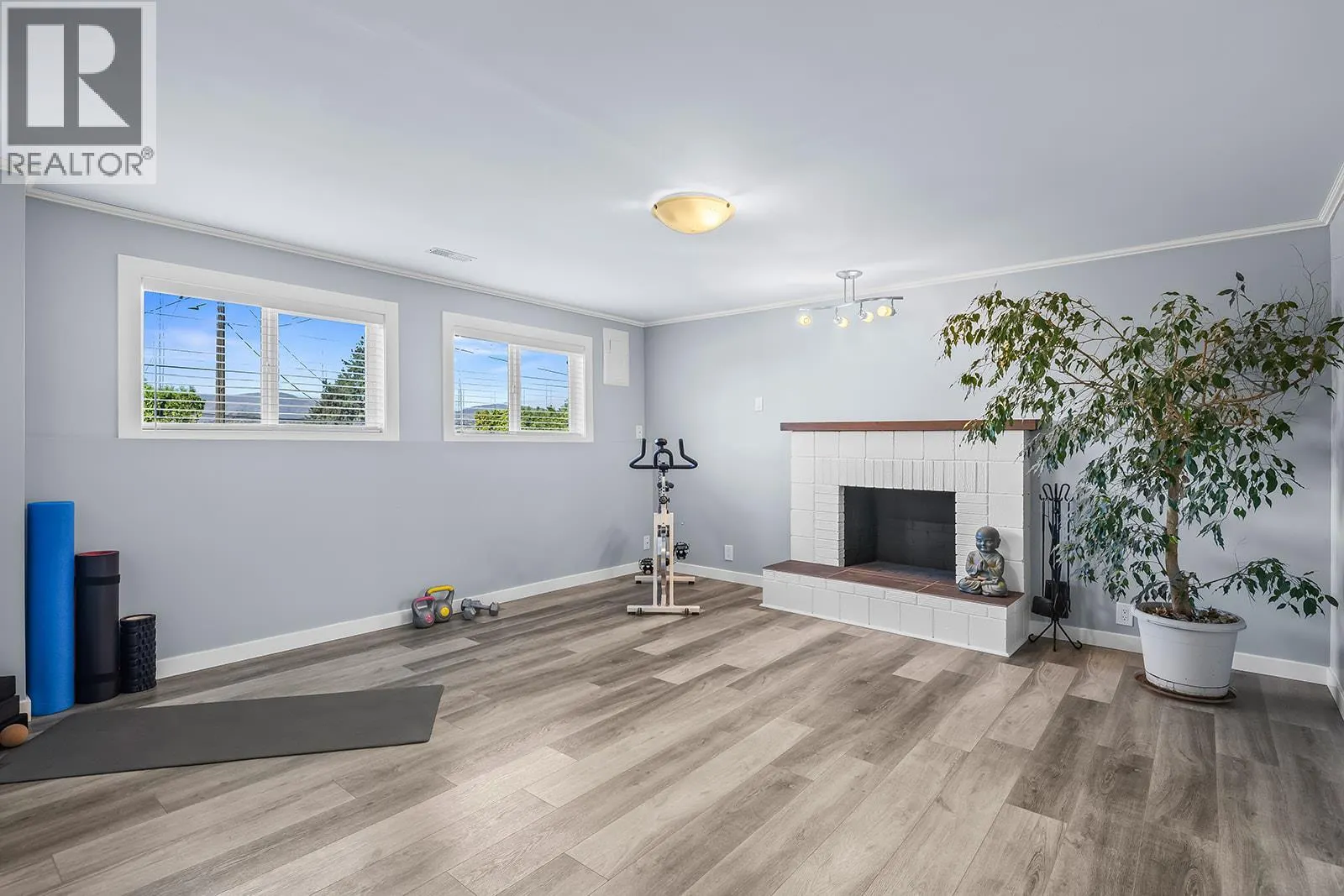 890 McKenzie Road