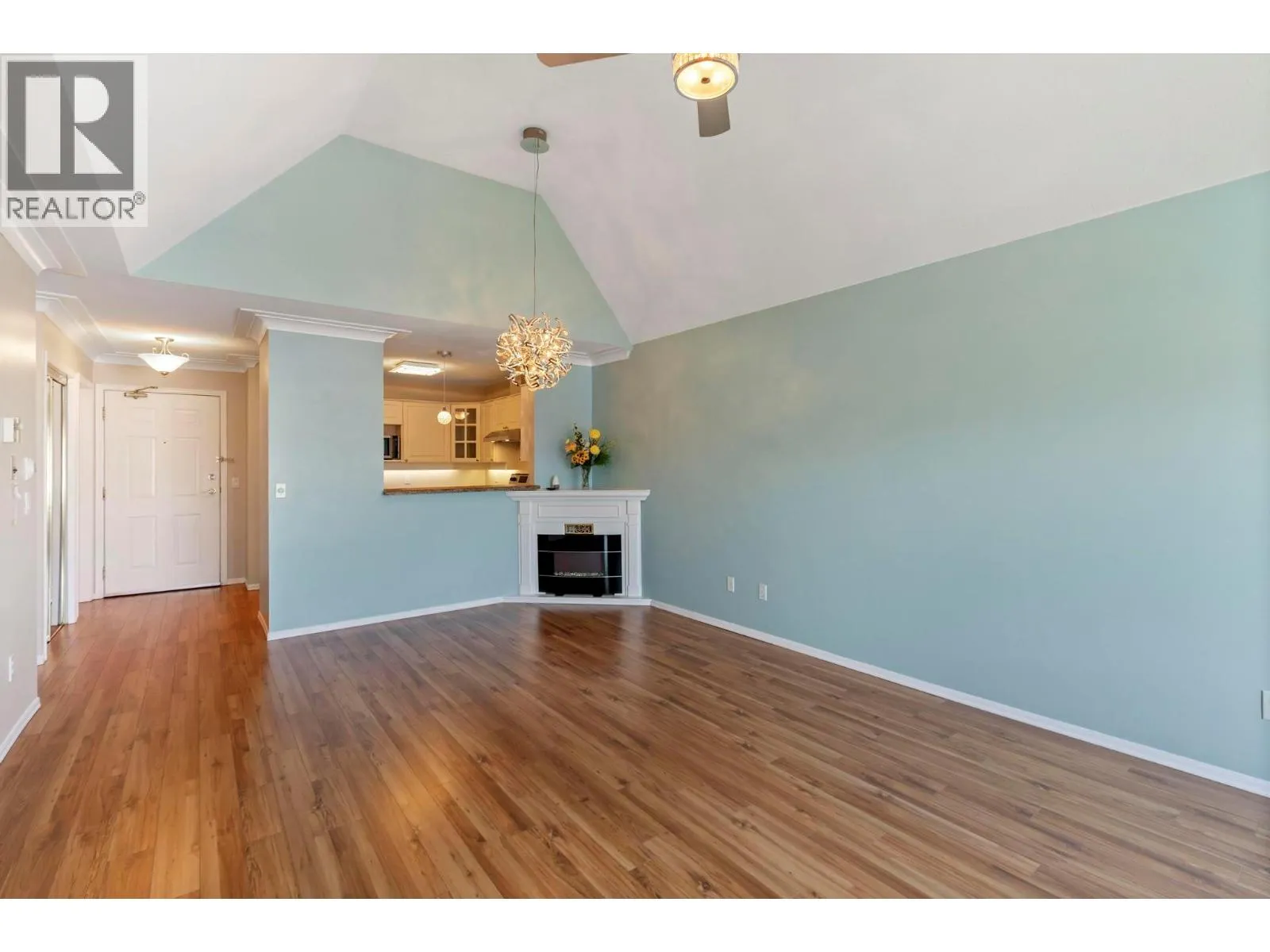 3283 Casorso Road Unit# 308