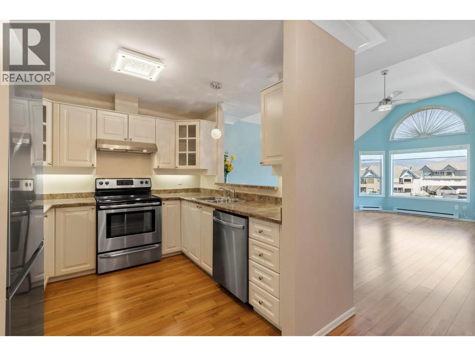 3283 Casorso Road Unit# 308