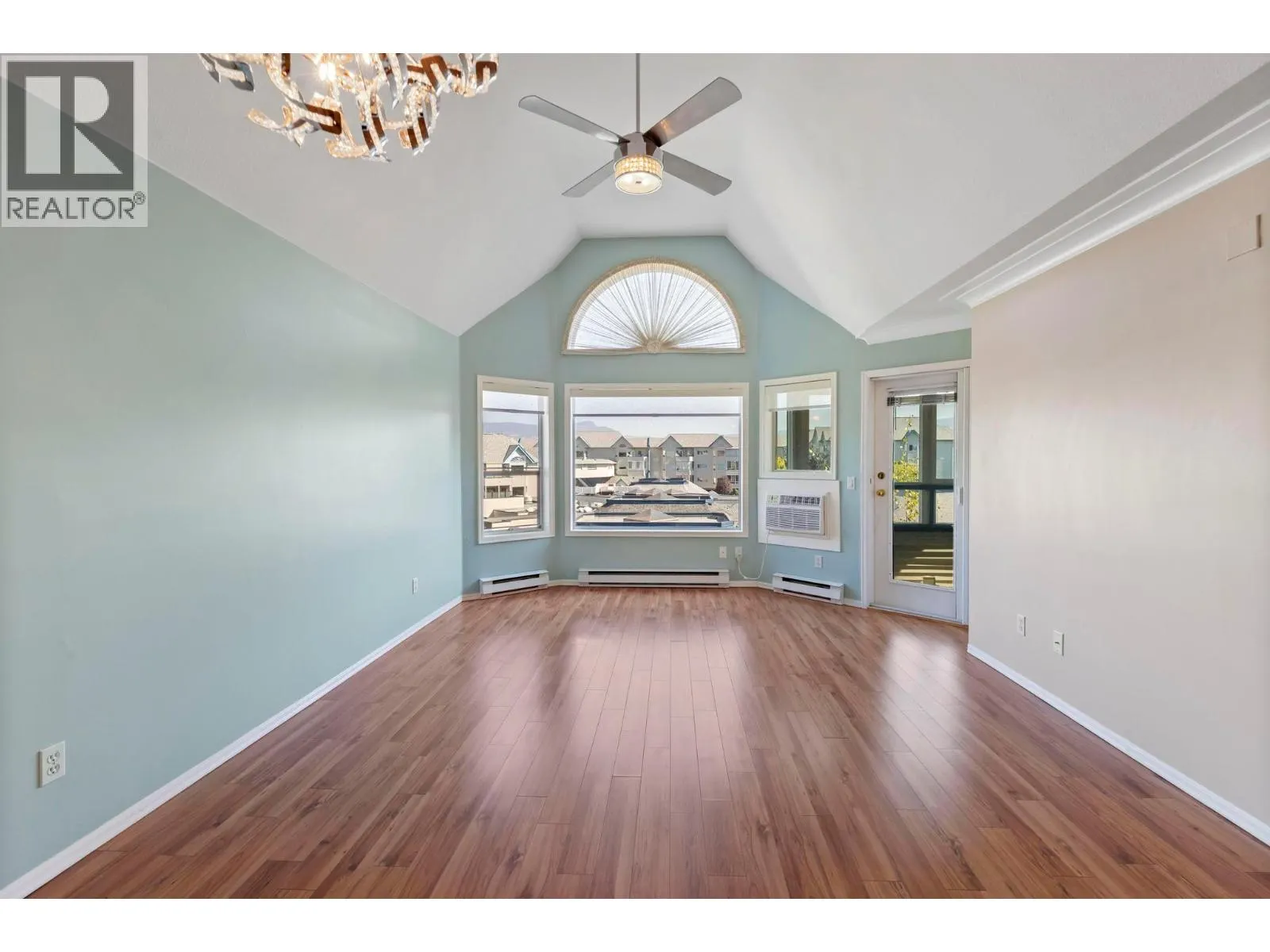 3283 Casorso Road Unit# 308