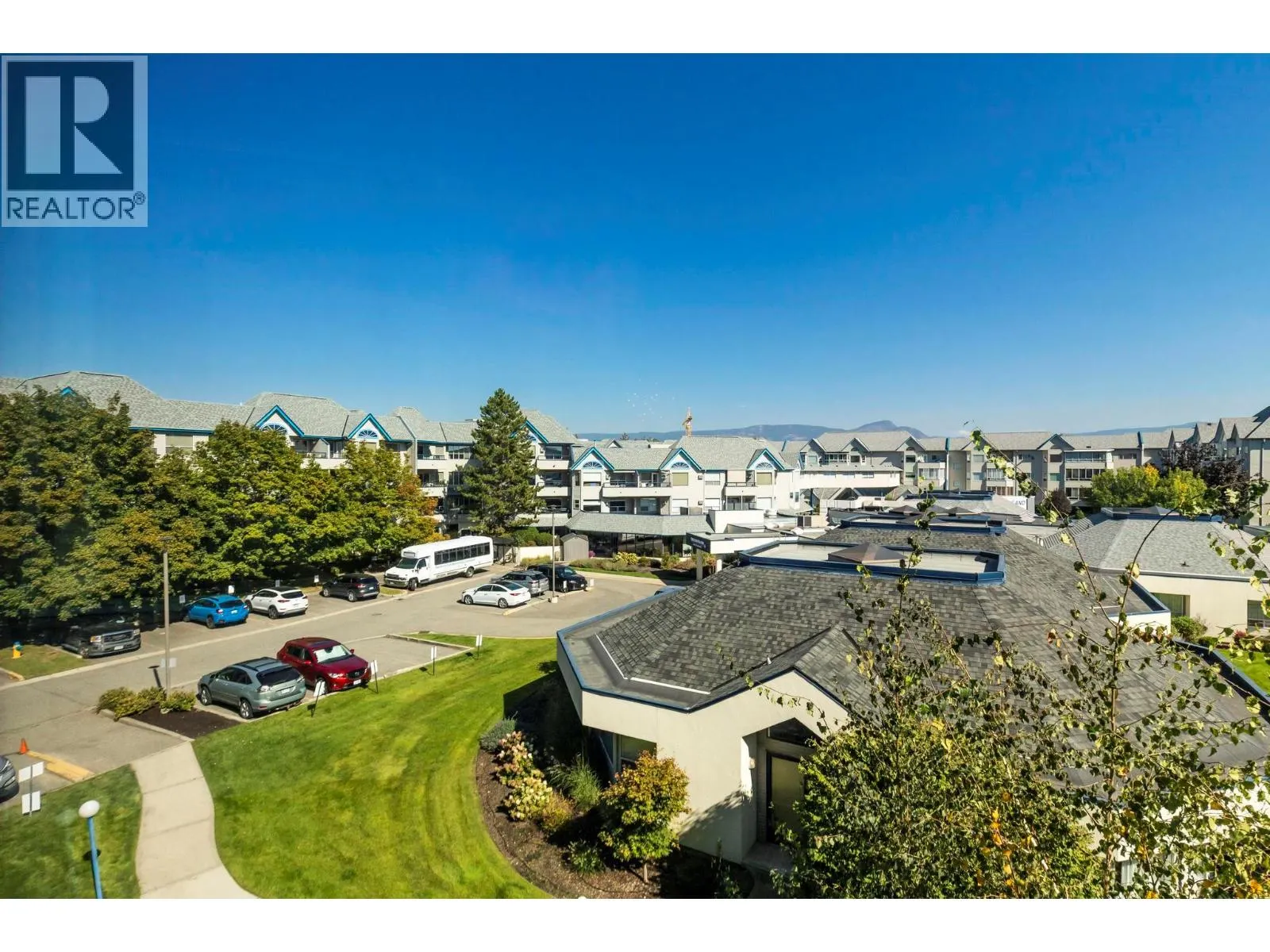 3283 Casorso Road Unit# 308