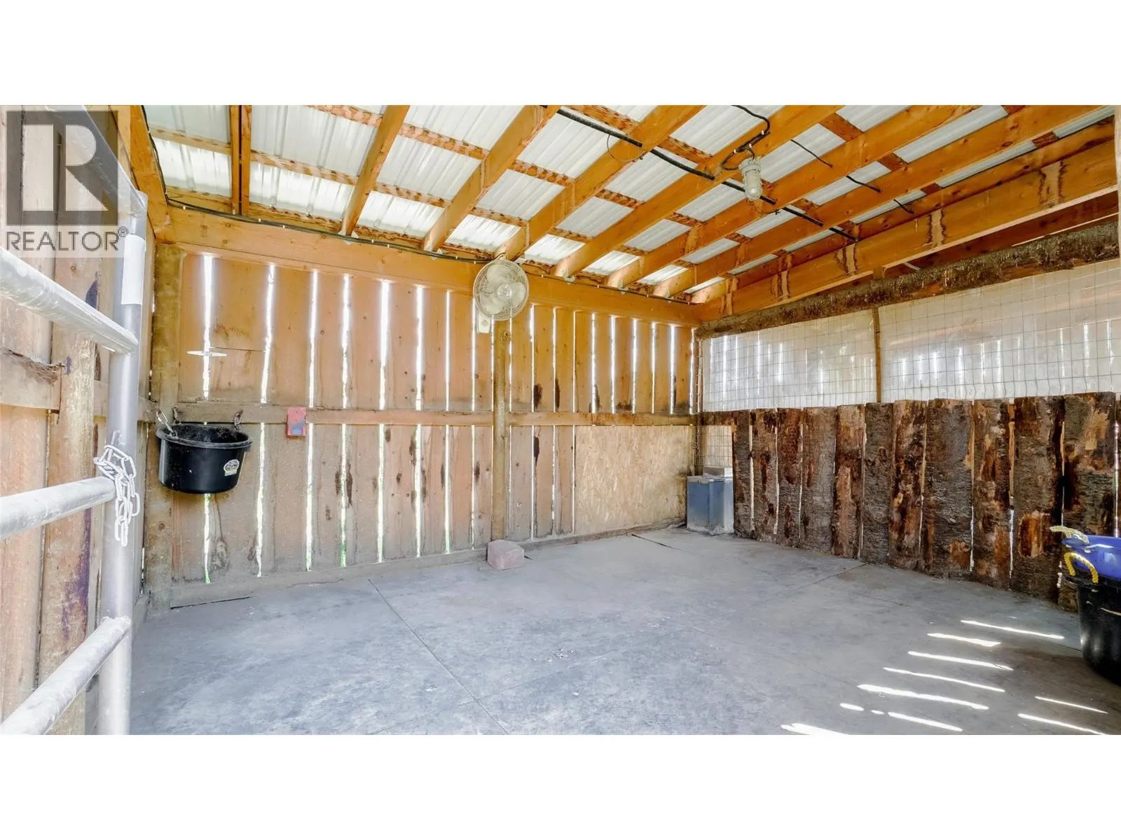 205 GREASEWOOD Avenue