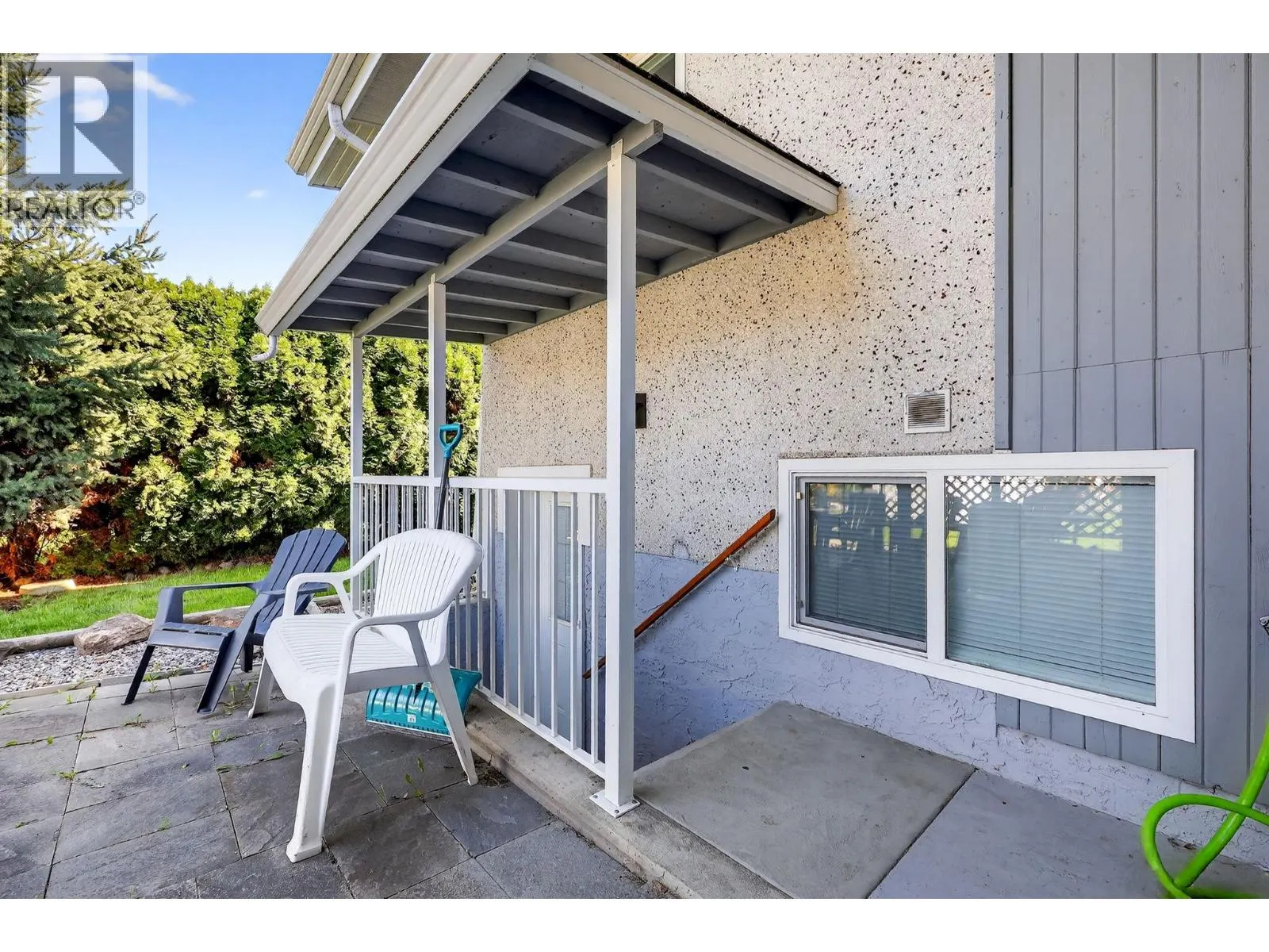 1060 Thompson Road