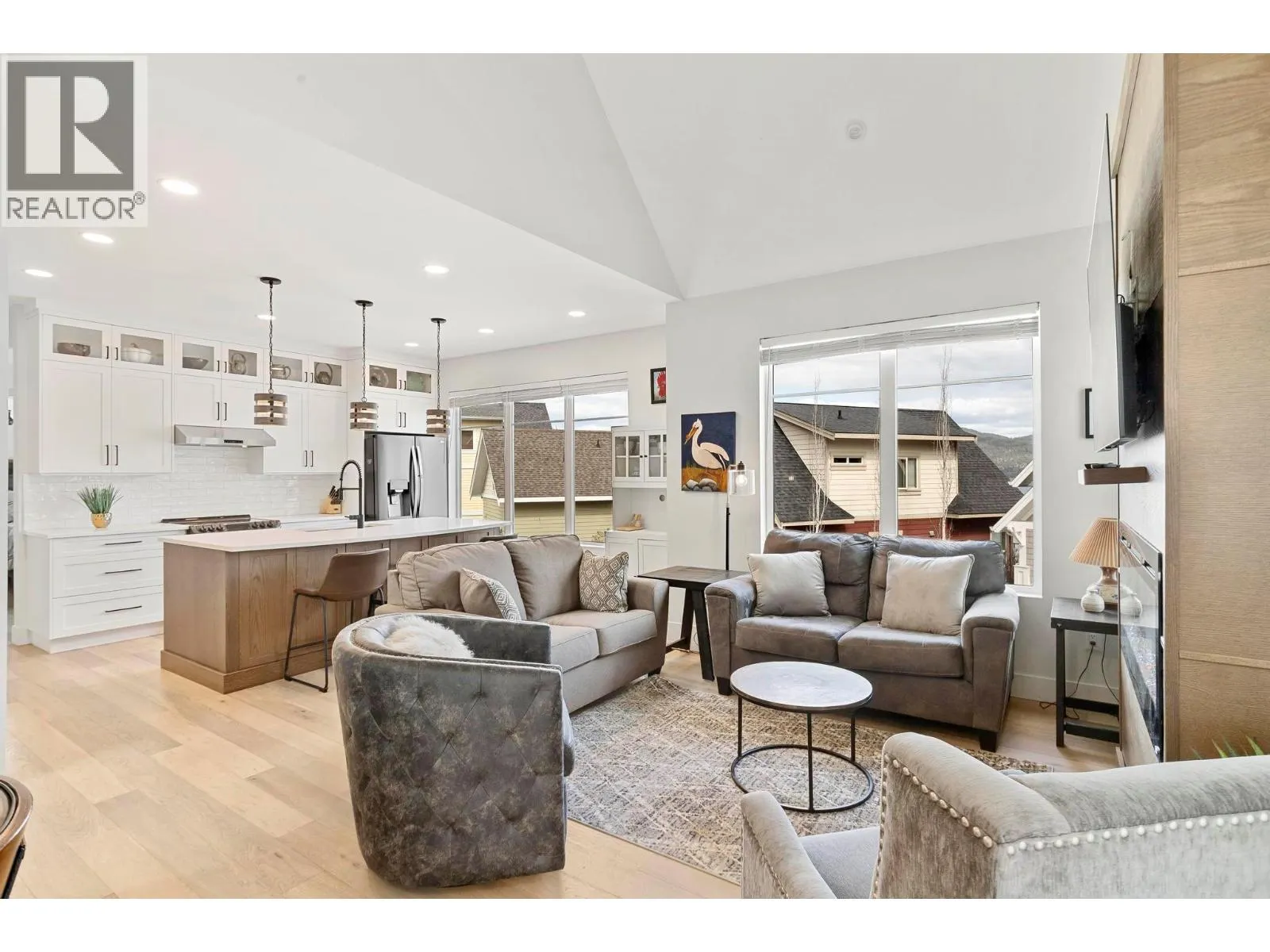 6749 La Palma Loop