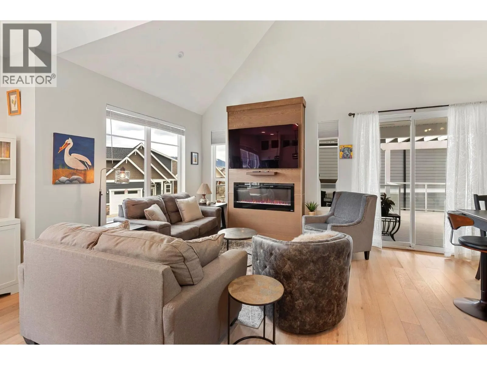 6749 La Palma Loop