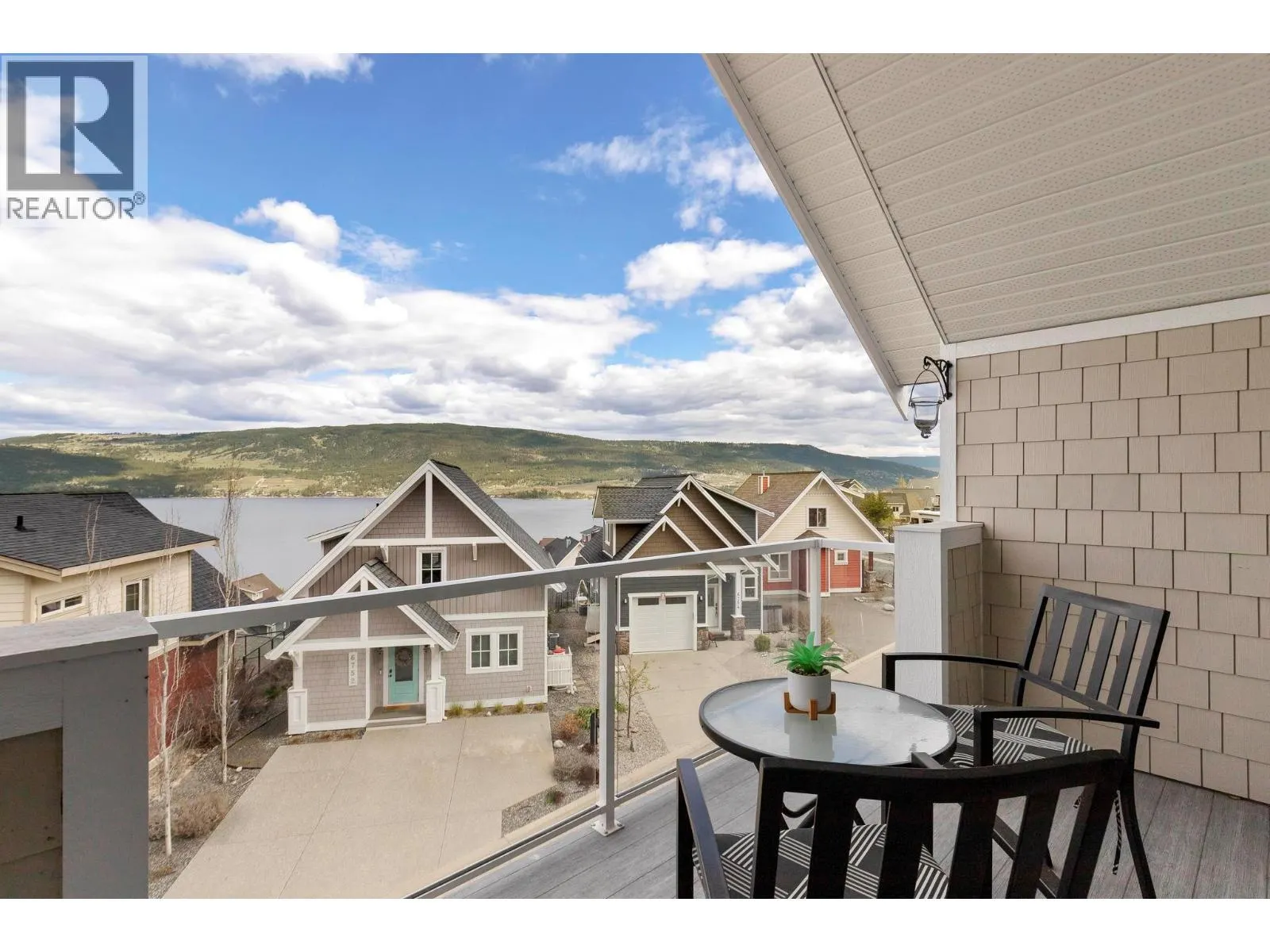6749 La Palma Loop