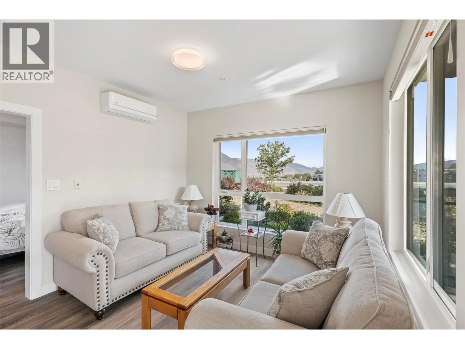 875 University Drive Unit# 103