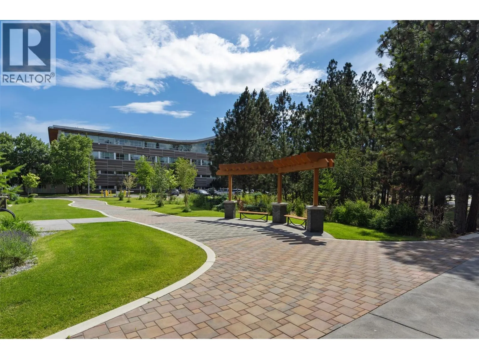 875 University Drive Unit# 103
