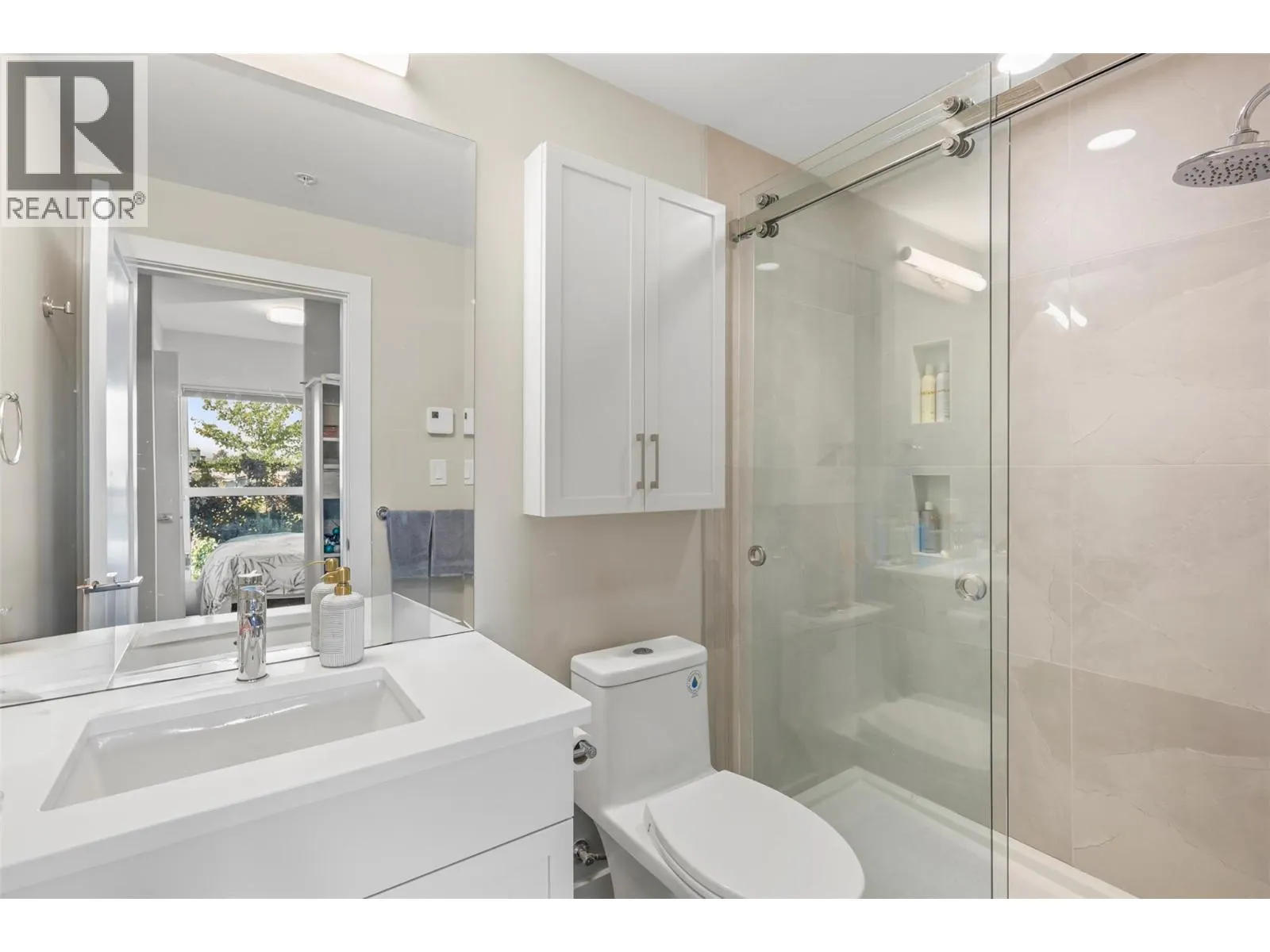 875 University Drive Unit# 103
