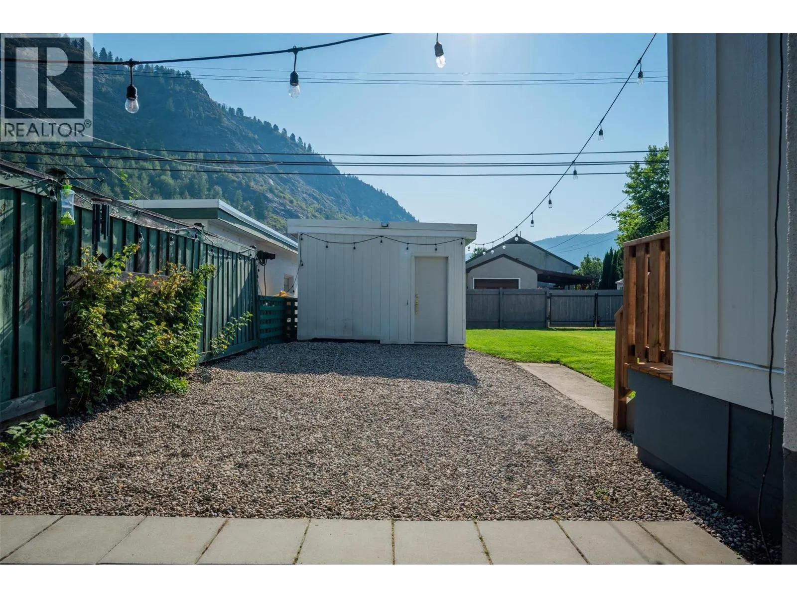 516 Portia Crescent