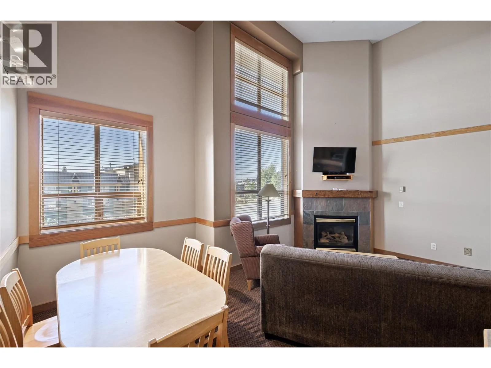 5335 Big White Road Unit# 206