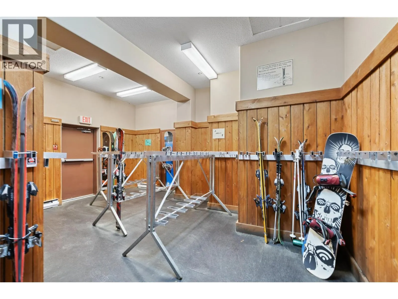 5335 Big White Road Unit# 206