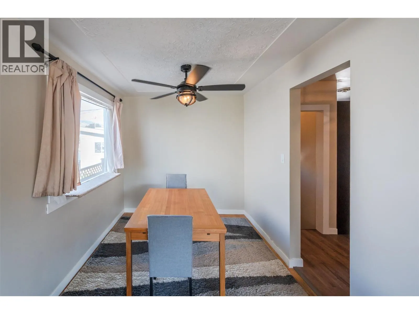 205 Manor Park Ave. Avenue