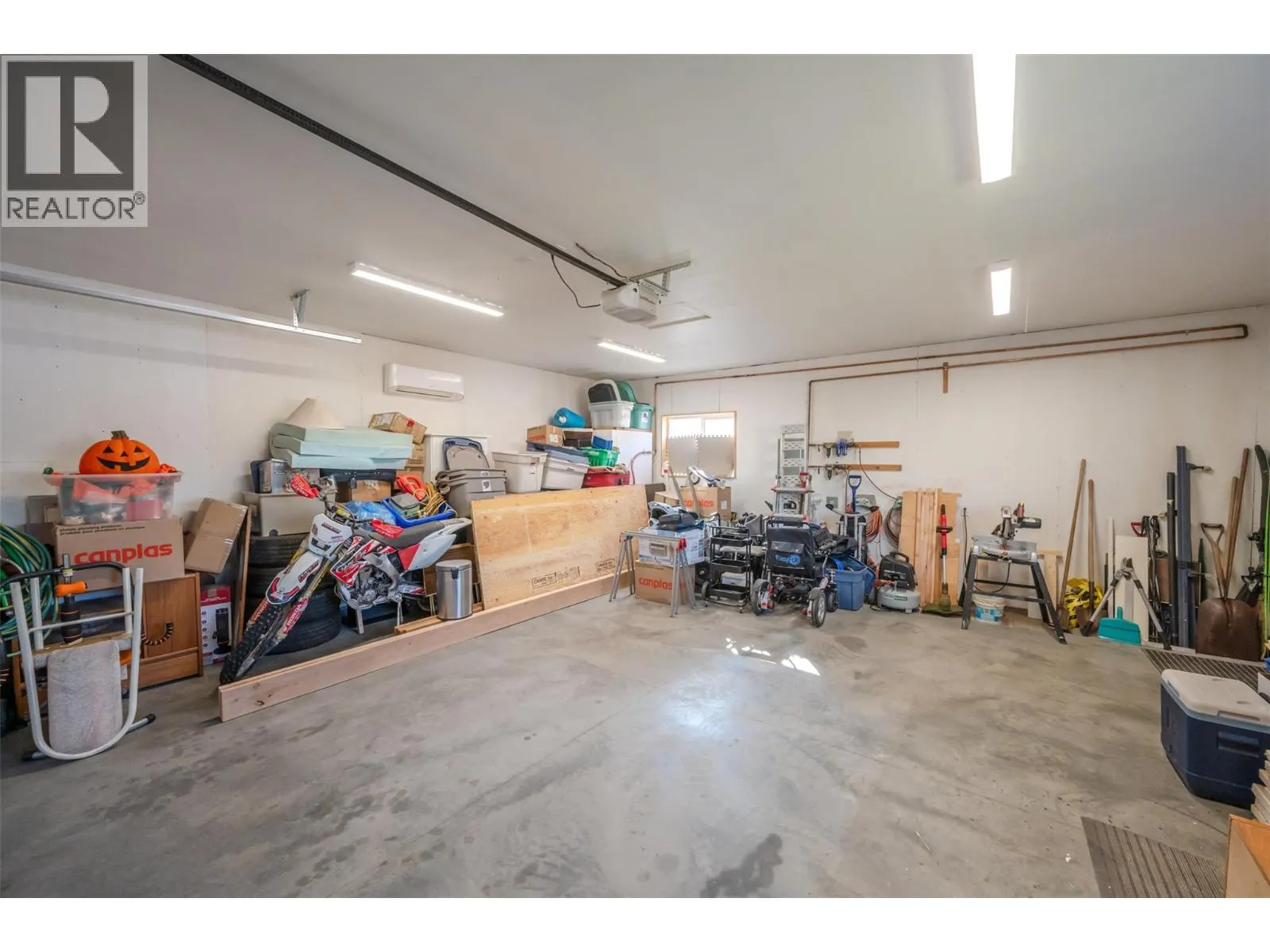 205 Manor Park Ave. Avenue