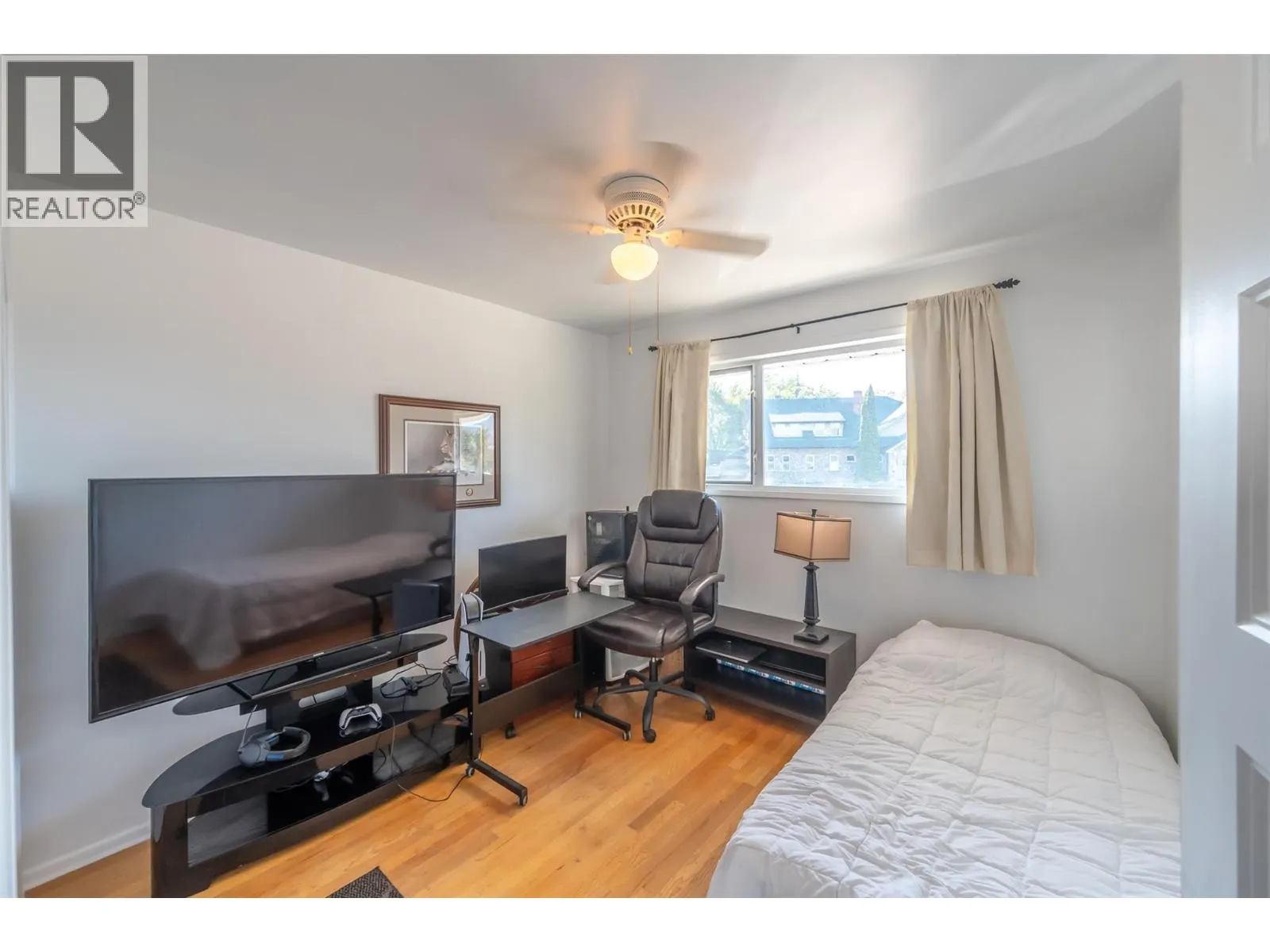 205 Manor Park Ave. Avenue