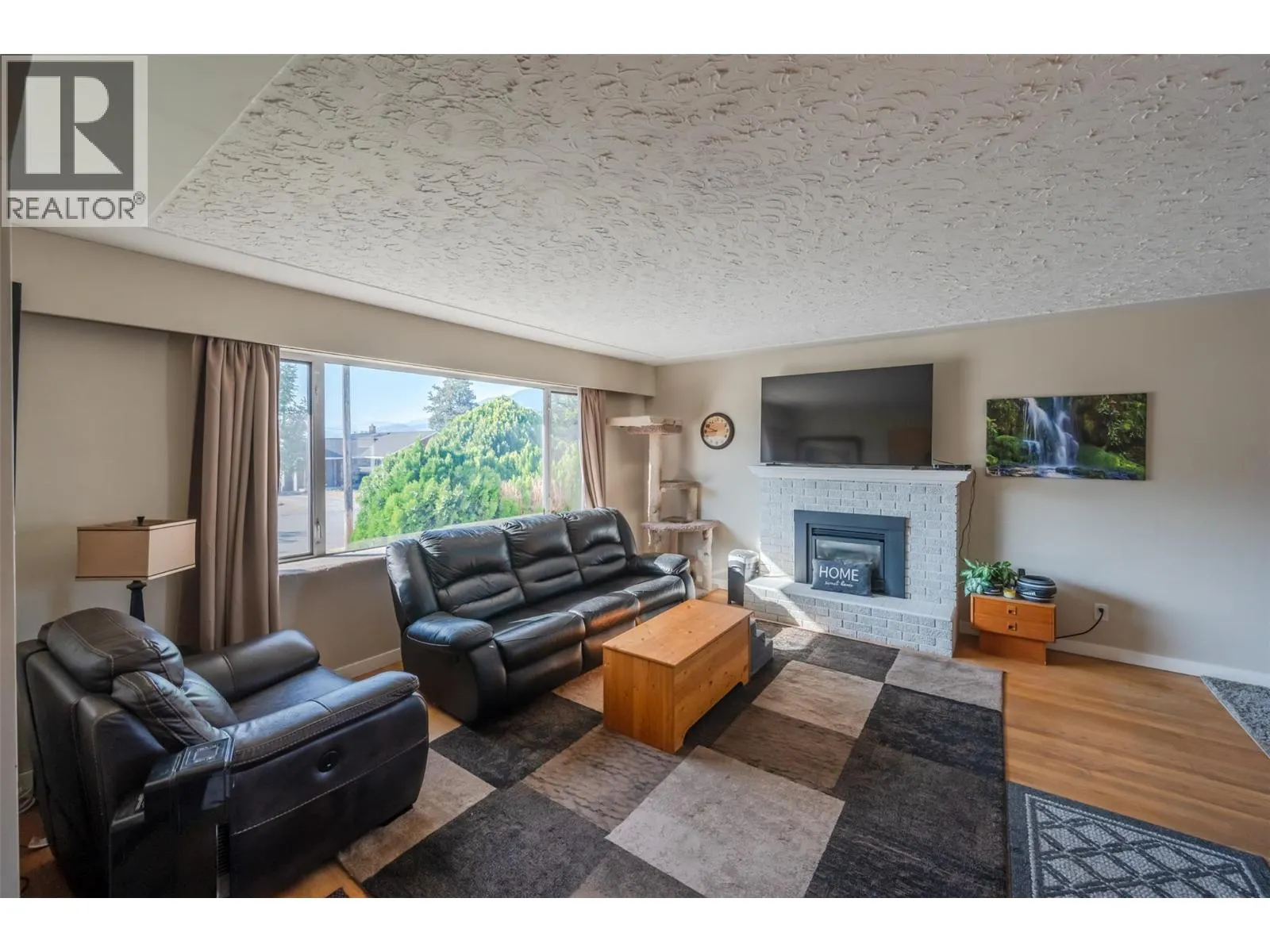 205 Manor Park Ave. Avenue