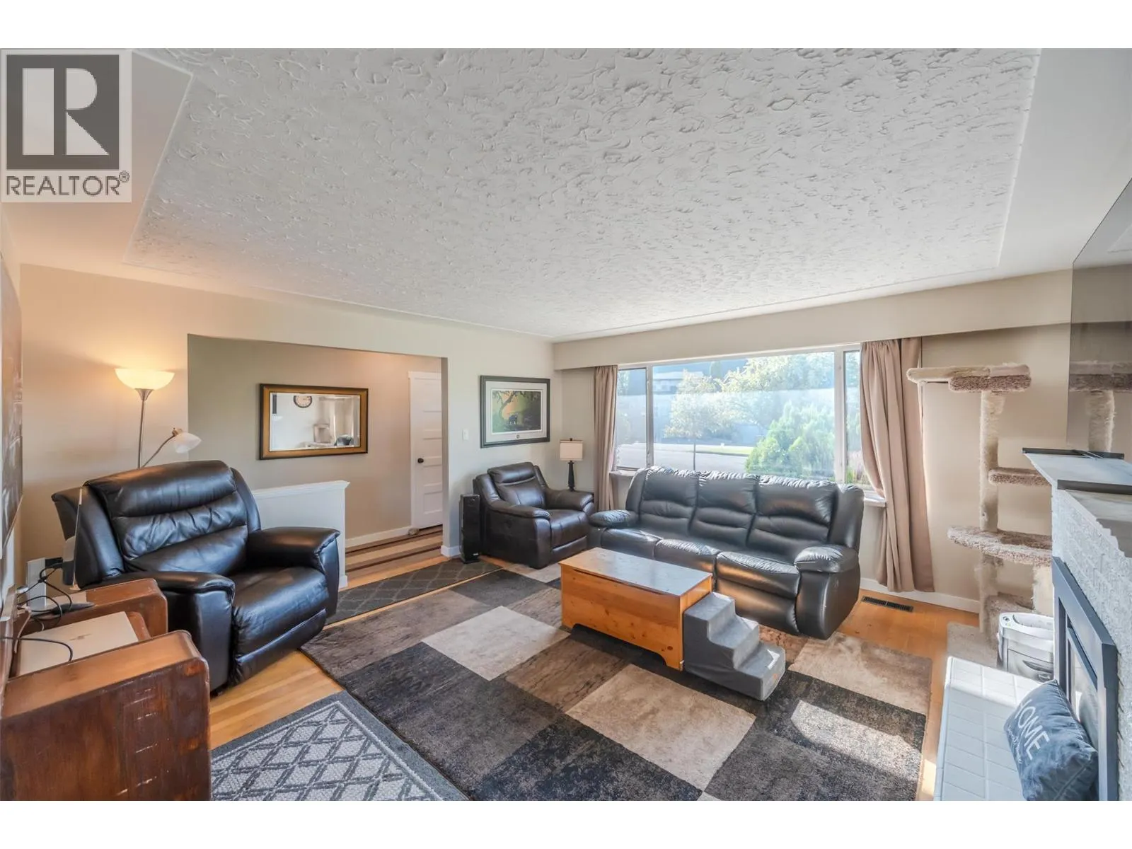 205 Manor Park Ave. Avenue