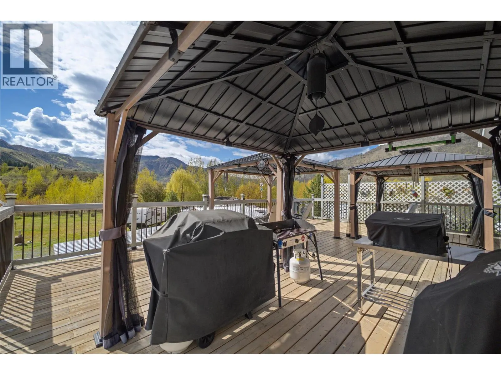 3710 Louis Creek Road