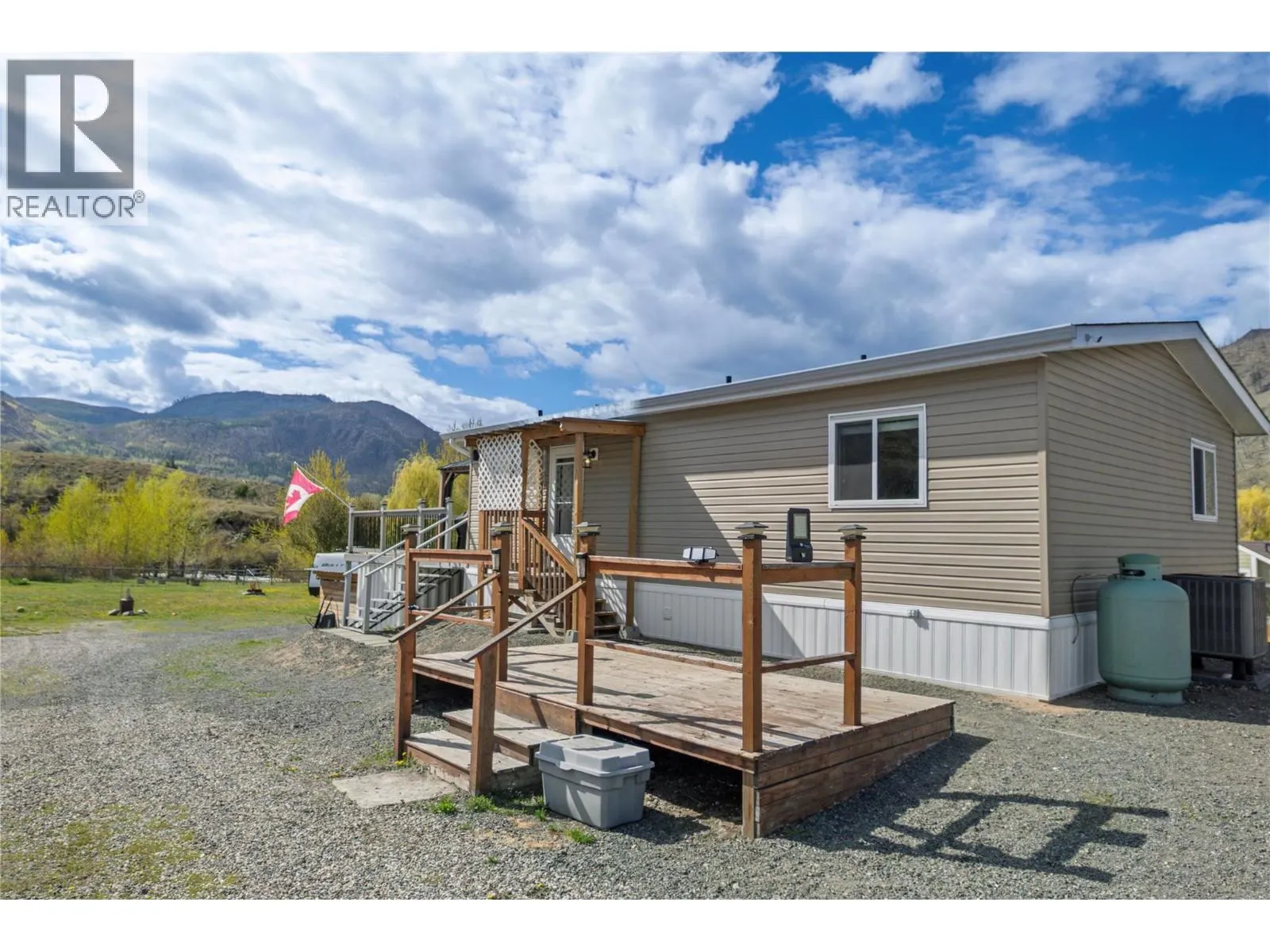 3710 Louis Creek Road