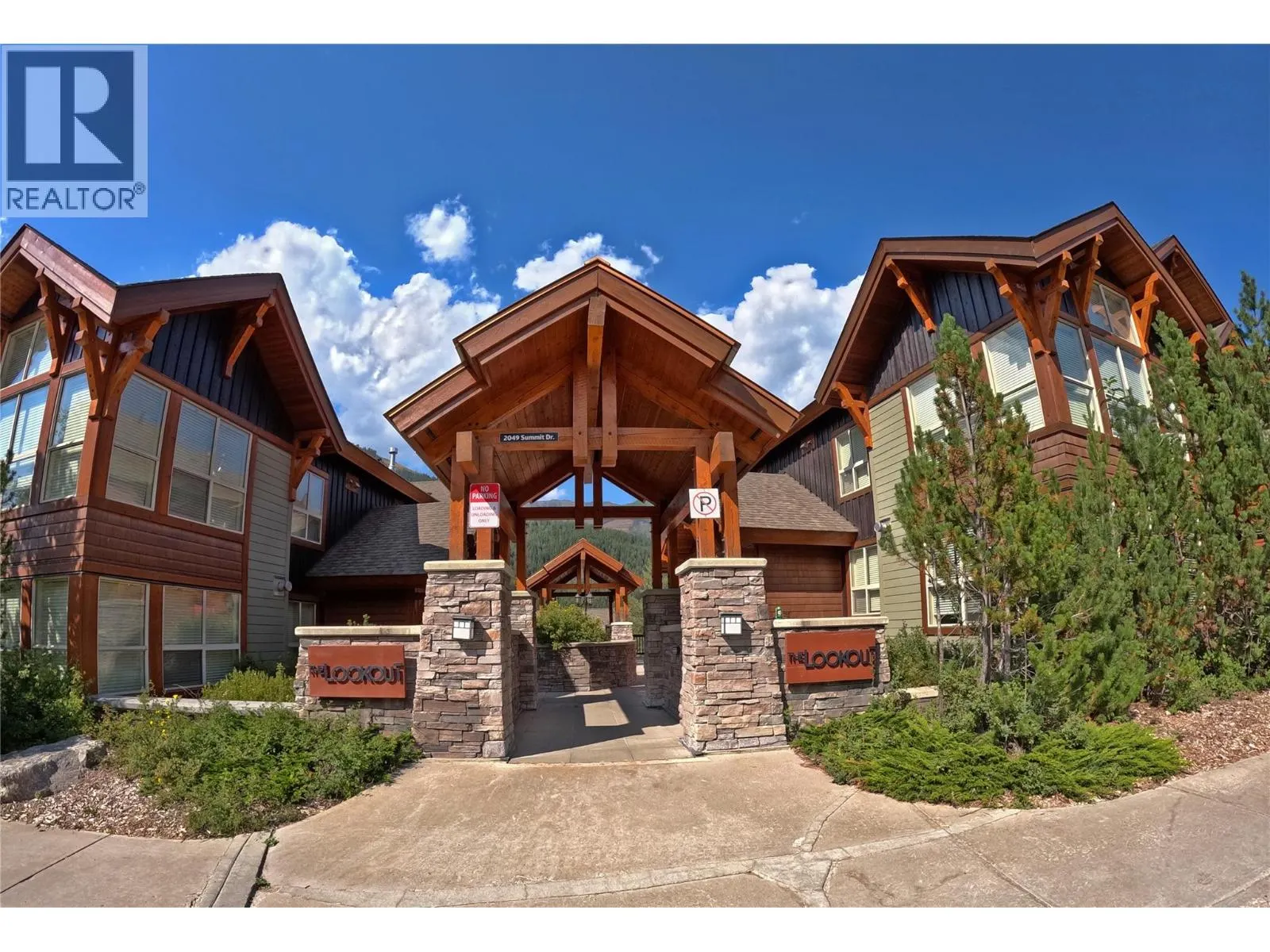 2049 Summit Drive Unit# 212A