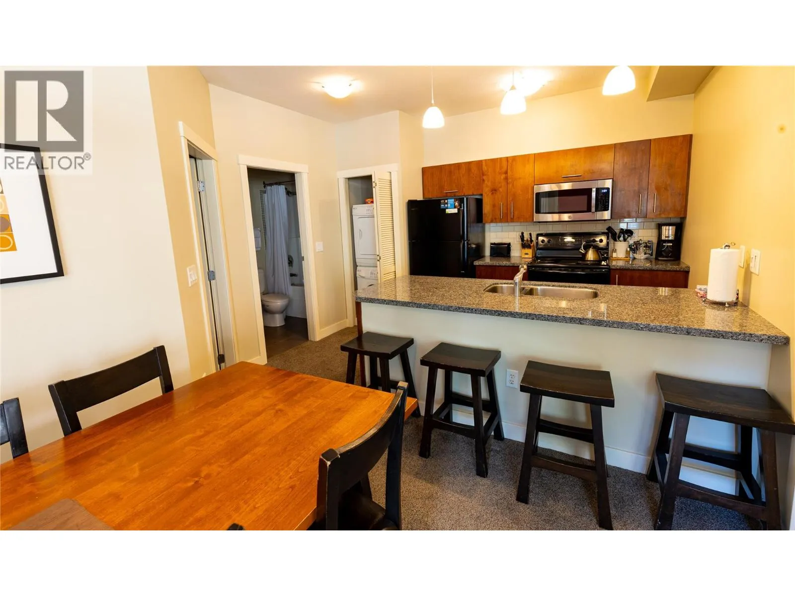 2049 Summit Drive Unit# 212A