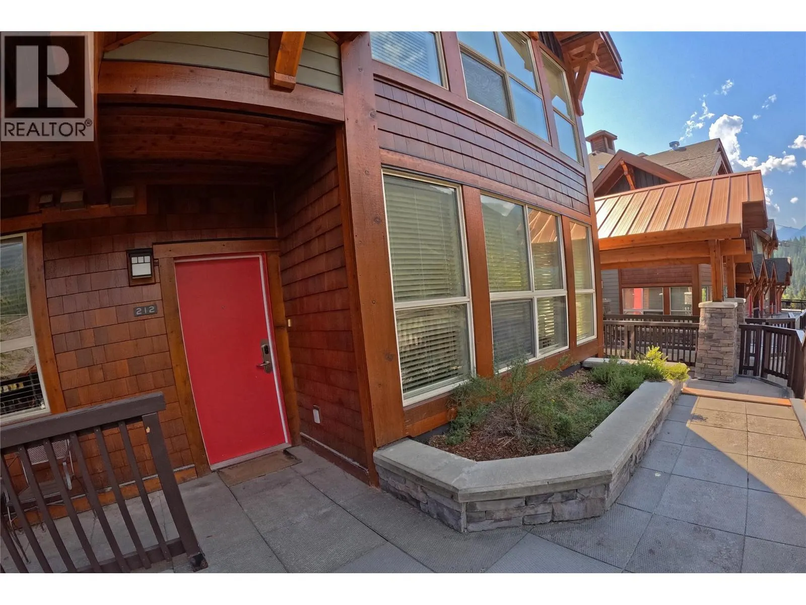 2049 Summit Drive Unit# 212A