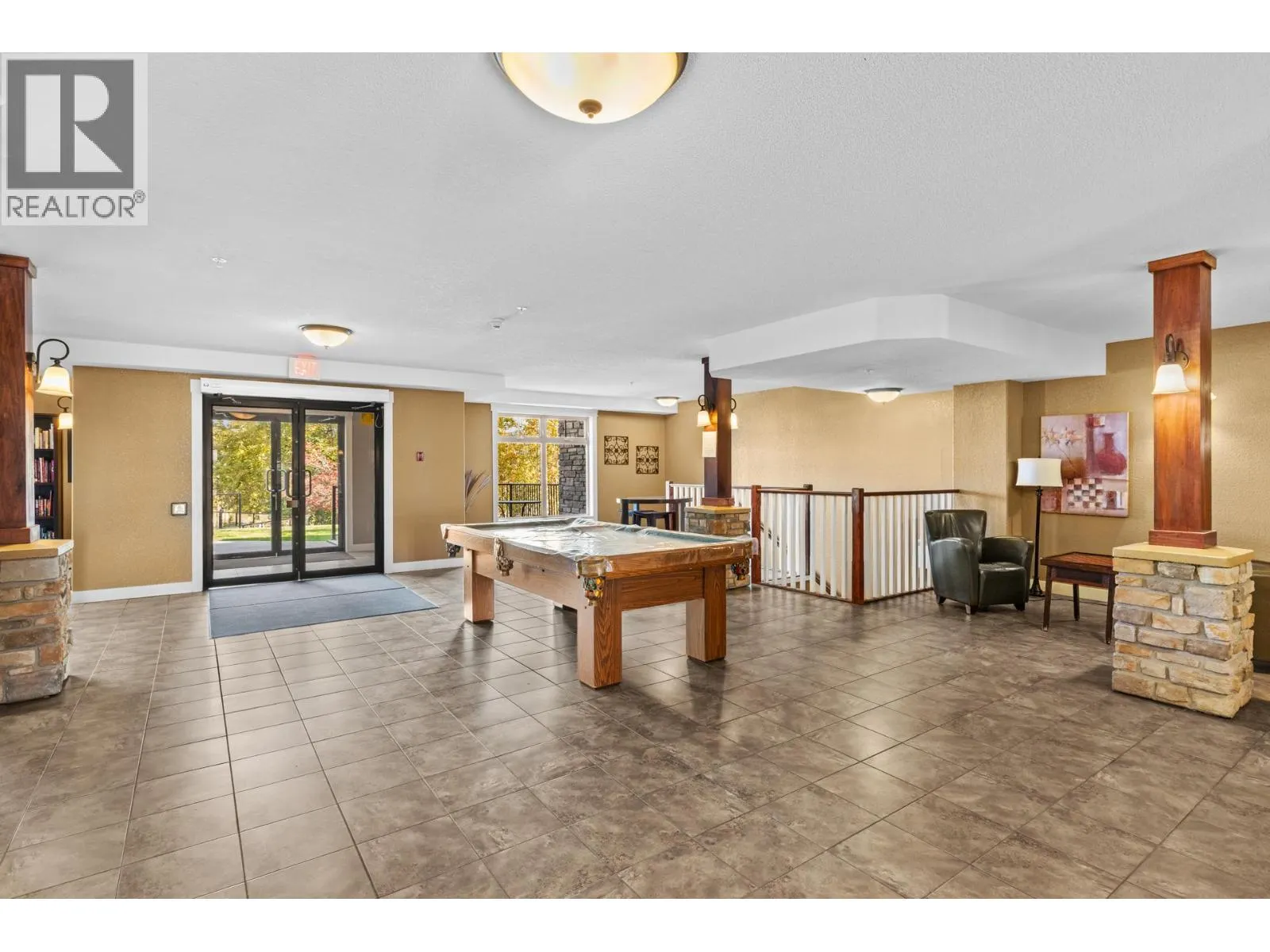 2551 Shoreline Drive Unit# 408