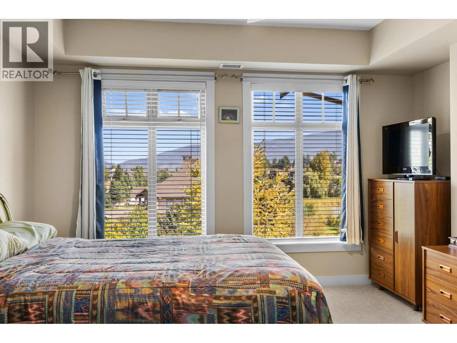 2551 Shoreline Drive Unit# 408