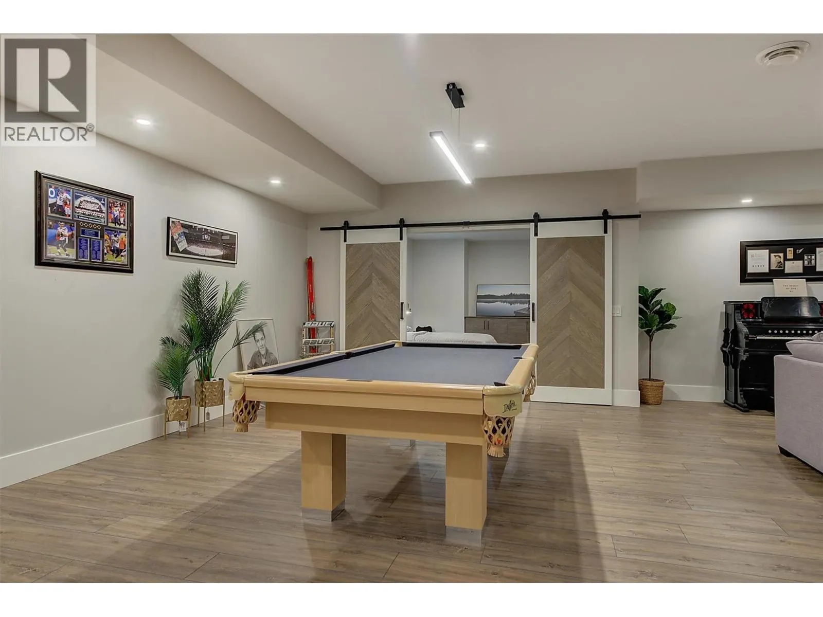 1612 Vincent Place