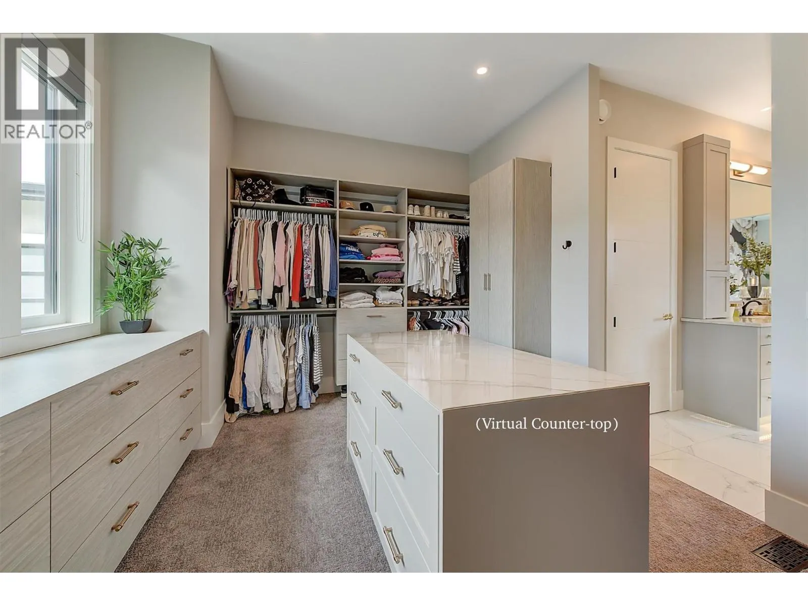 1612 Vincent Place