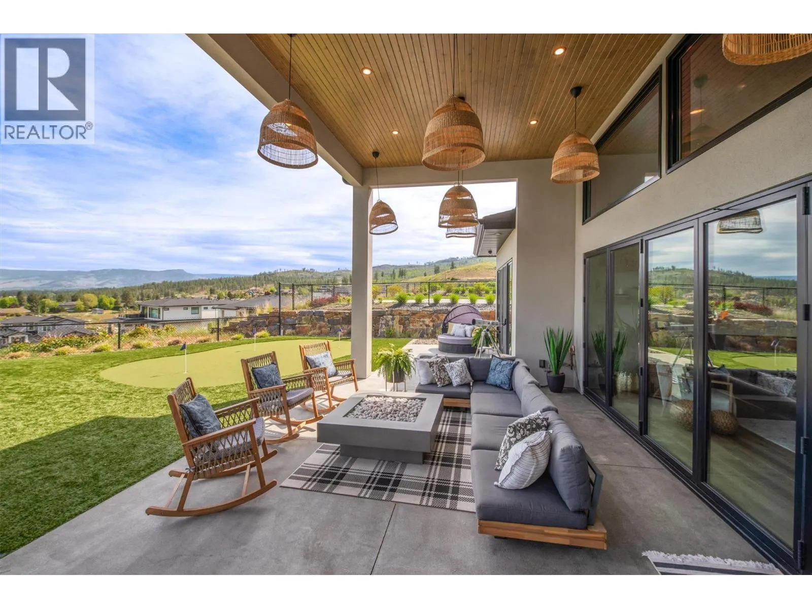 1612 Vincent Place