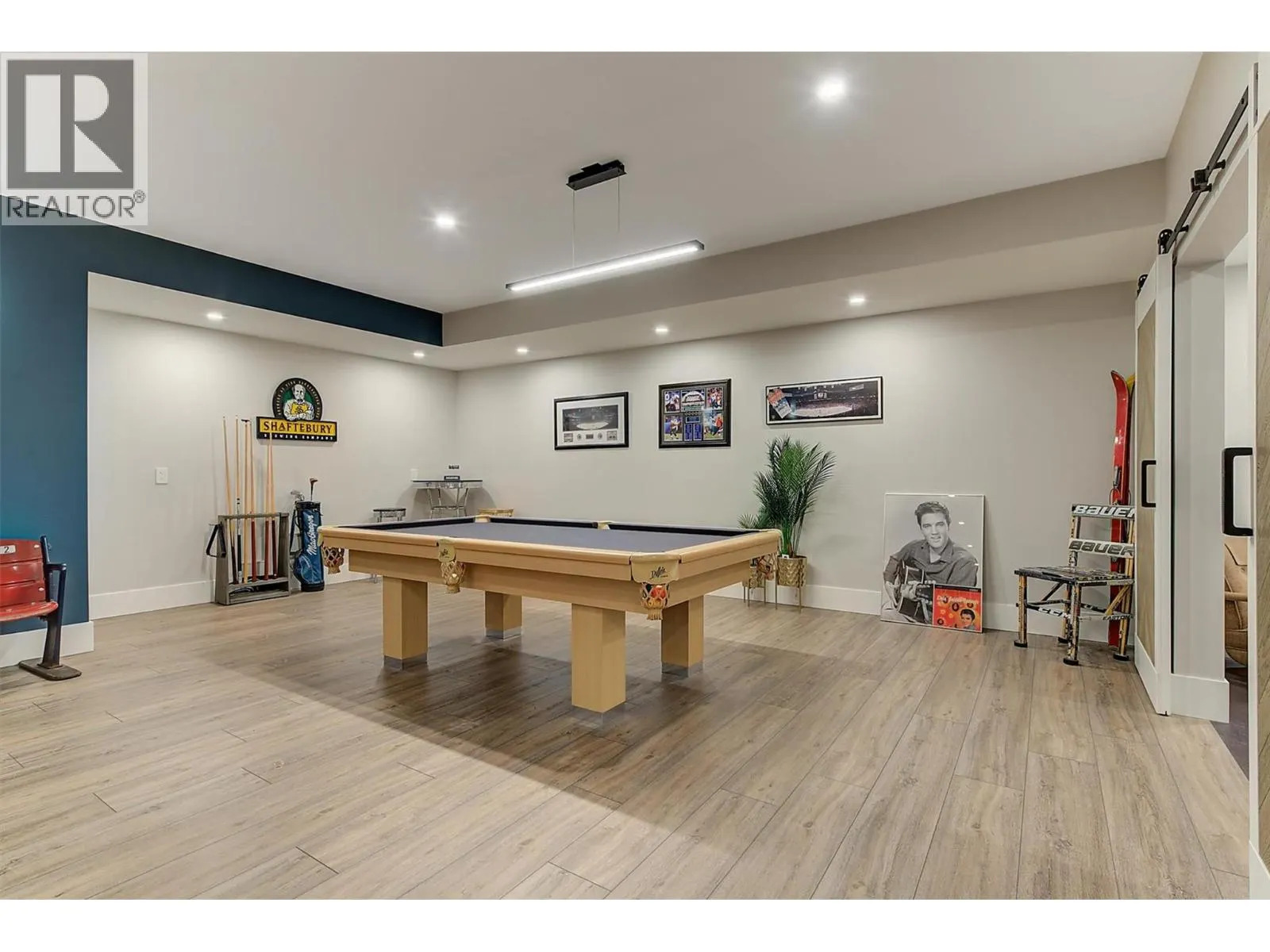 1612 Vincent Place