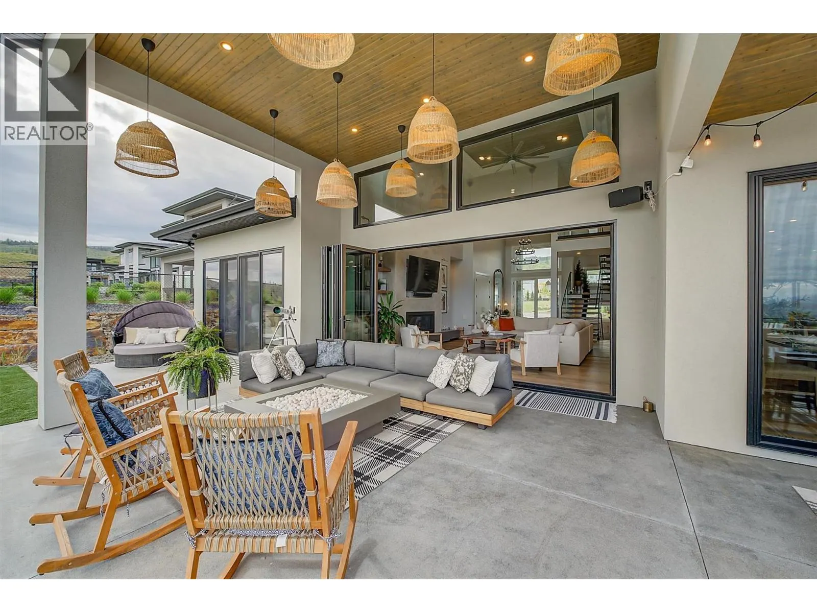 1612 Vincent Place