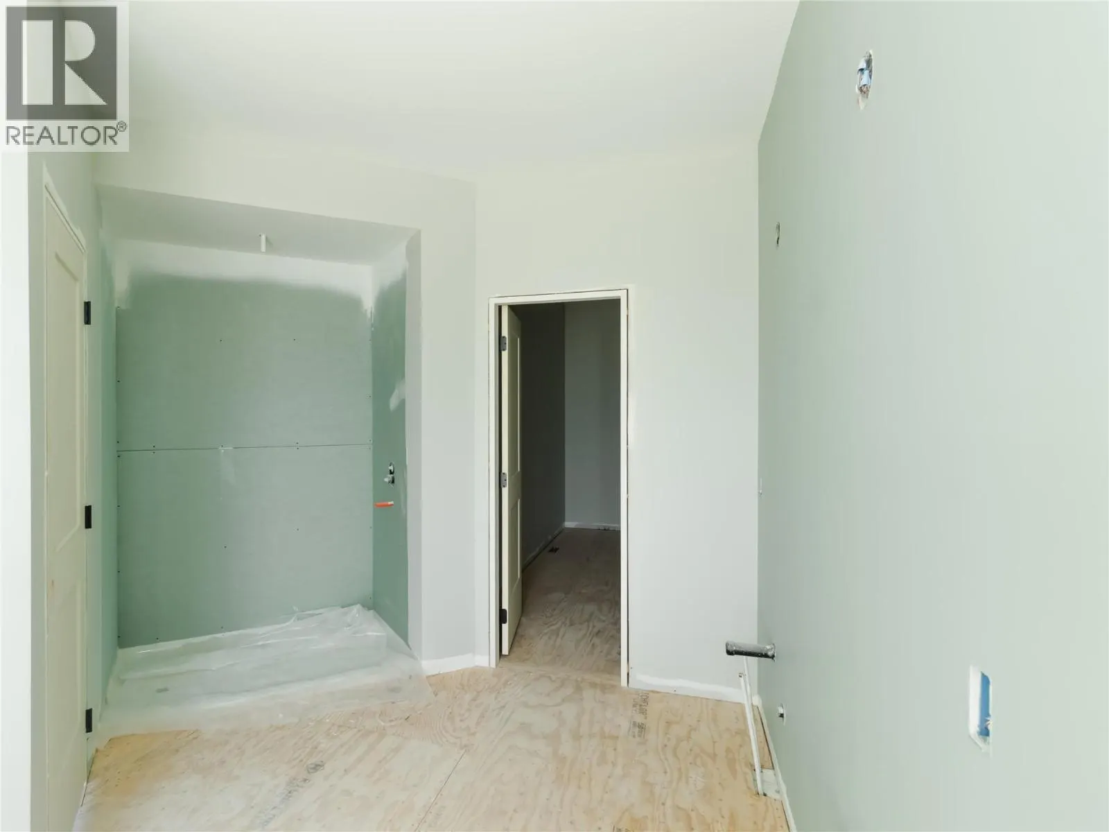 1770 35 Street NE