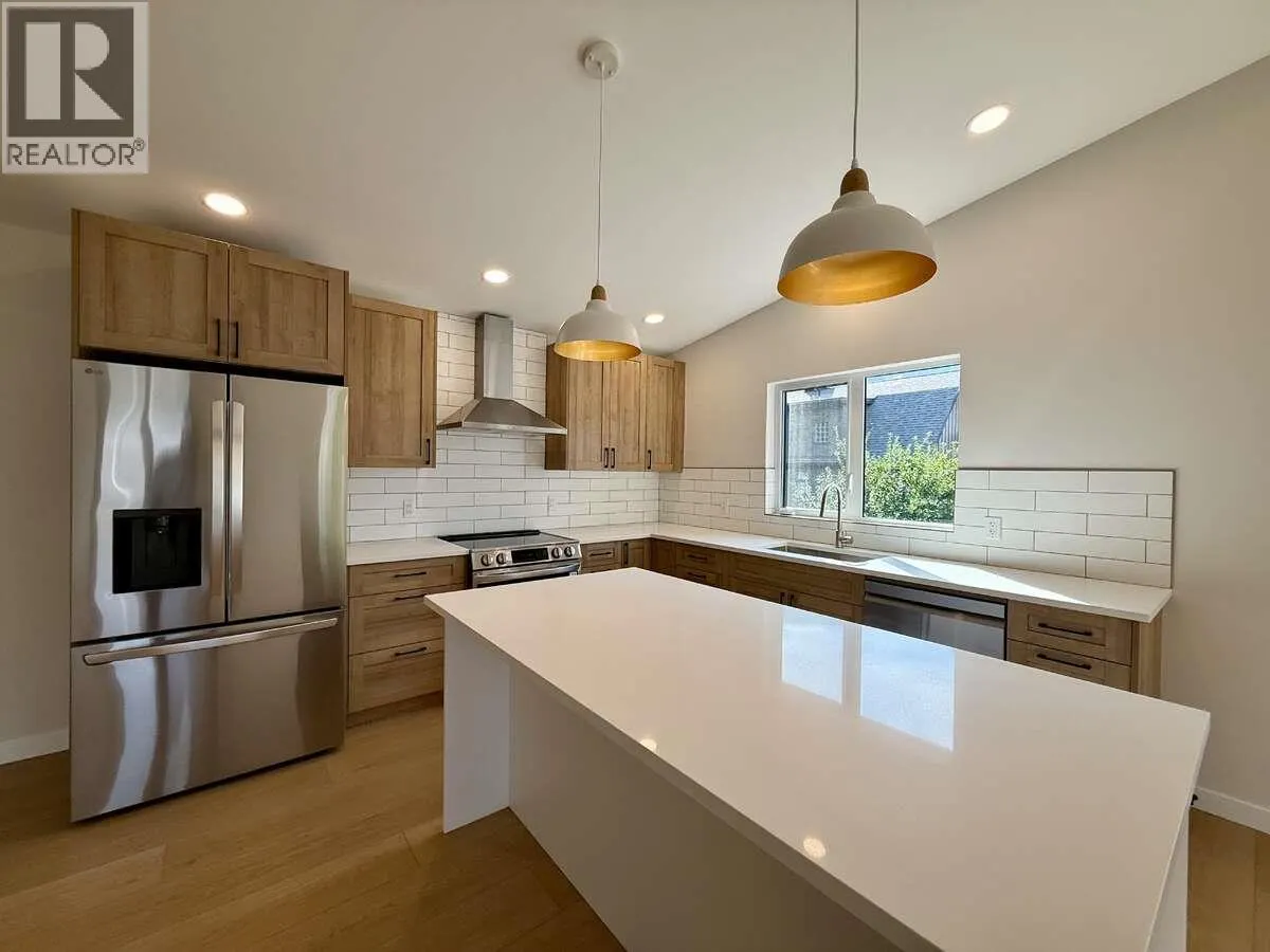 1906 Silver King Road