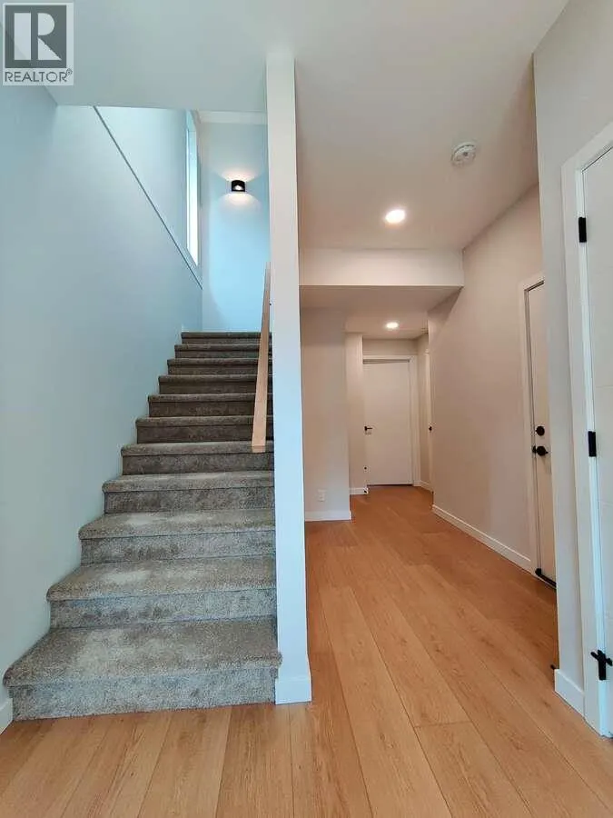 1906 Silver King Road