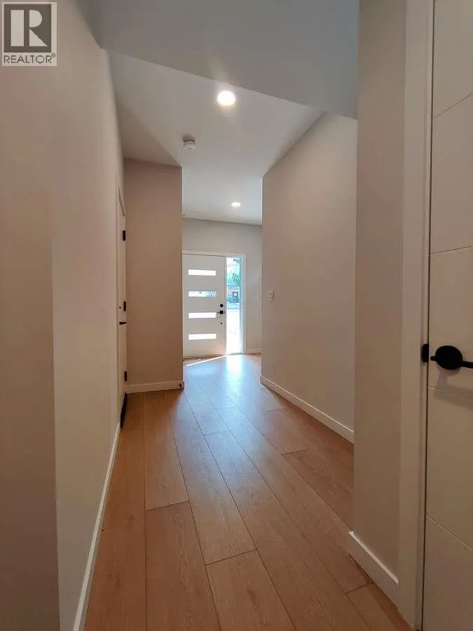 1906 Silver King Road