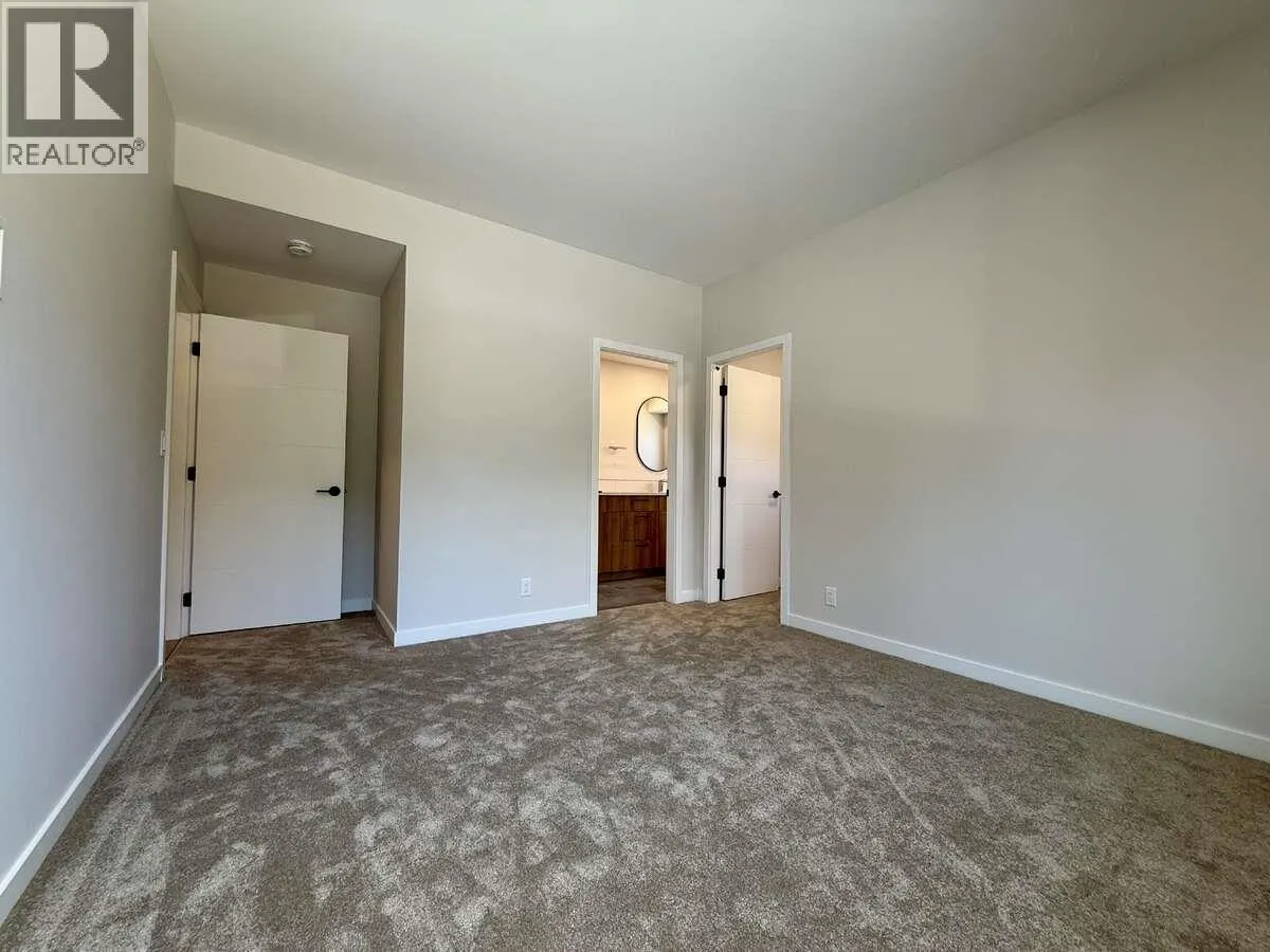 1906 Silver King Road