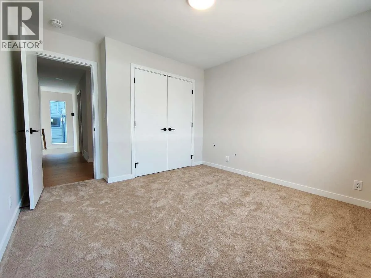 1906 Silver King Road