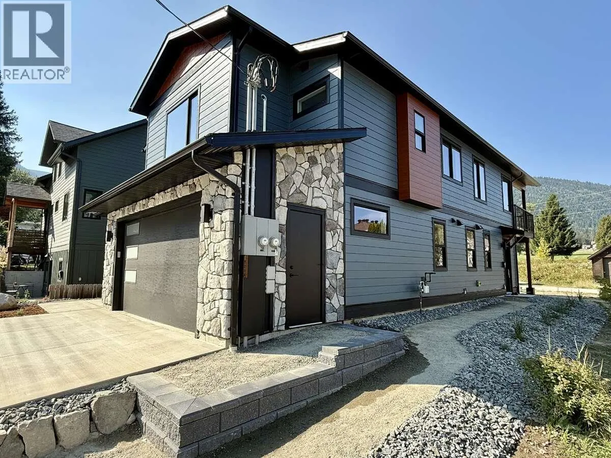 1906 Silver King Road